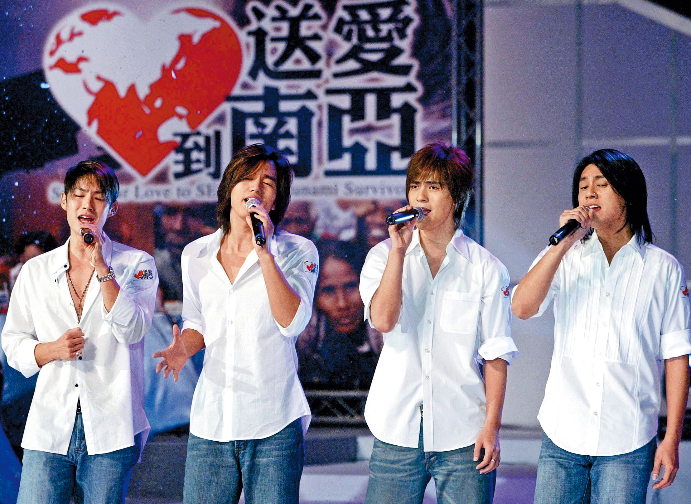當年F4紅遍亞洲，在各地都開過演唱會，其中言承旭（左二）更是人氣最高的一哥。左起為吳建豪、周渝民與朱孝天。（東方IC）
