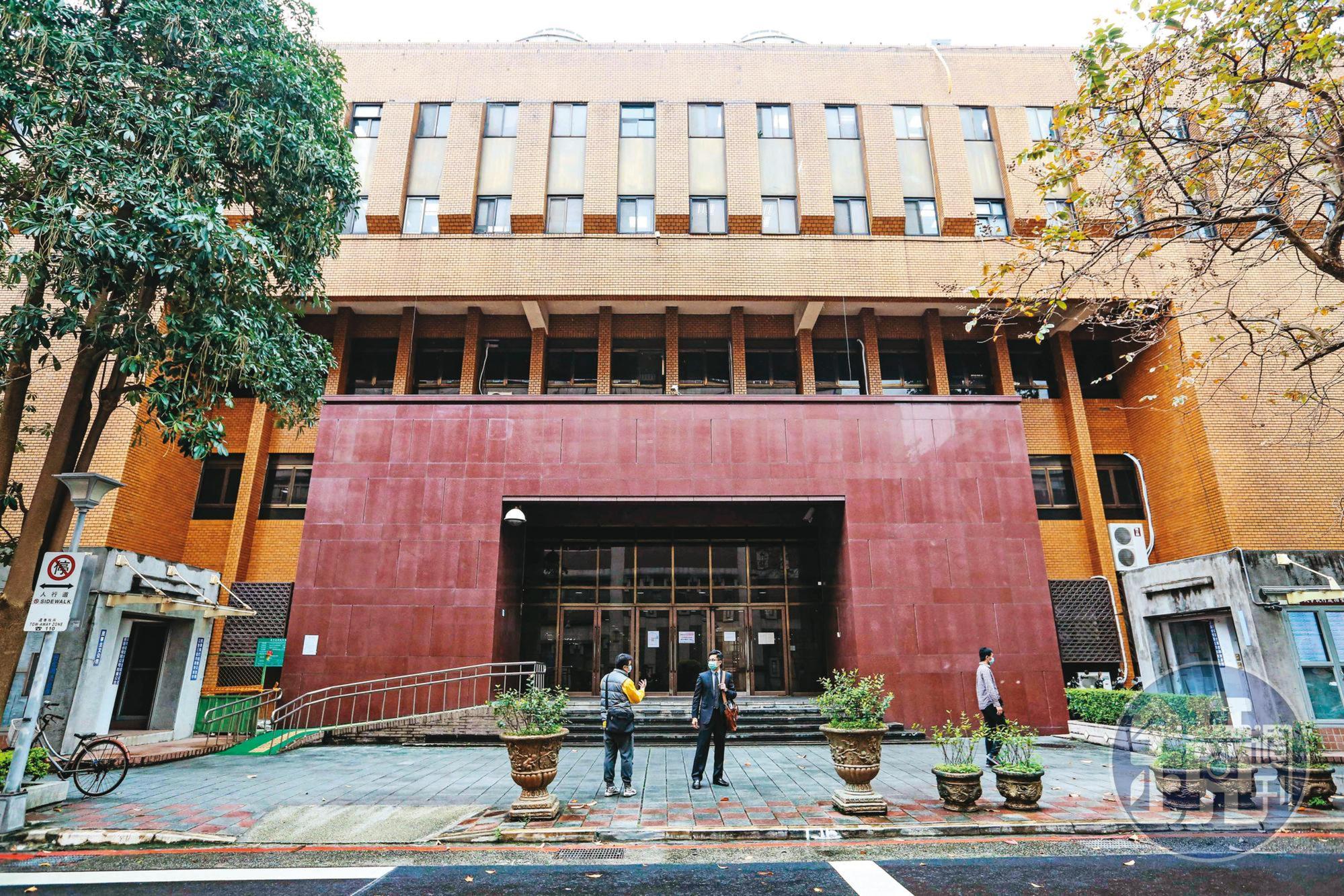 台北地院(圖)考量黃閔暄無法及時查明蔡伯府生前財產及債務來源,上月底准予展延陳報遺產清冊3個月。