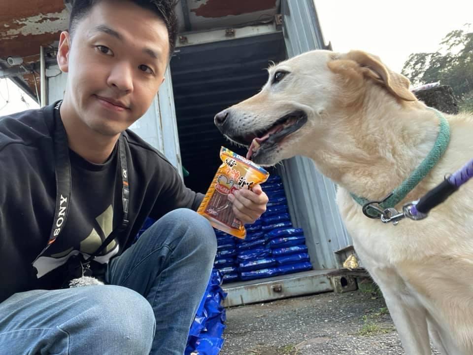 王俊傑在疫情還未爆發前皆相當關心浪浪問題,經常出席相關公益活動。(翻攝自王俊傑臉書)