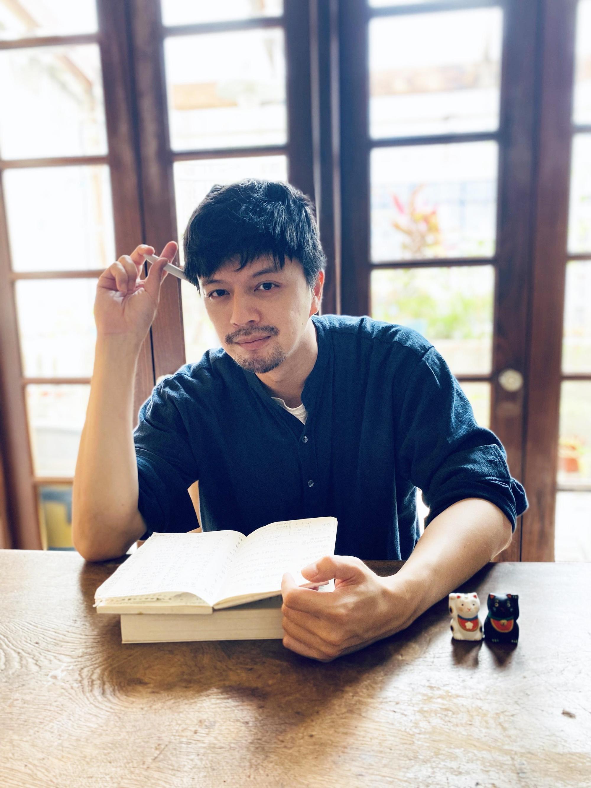 江常輝當演員前是英文老師，講英語自然難不倒他。（傳影互動）