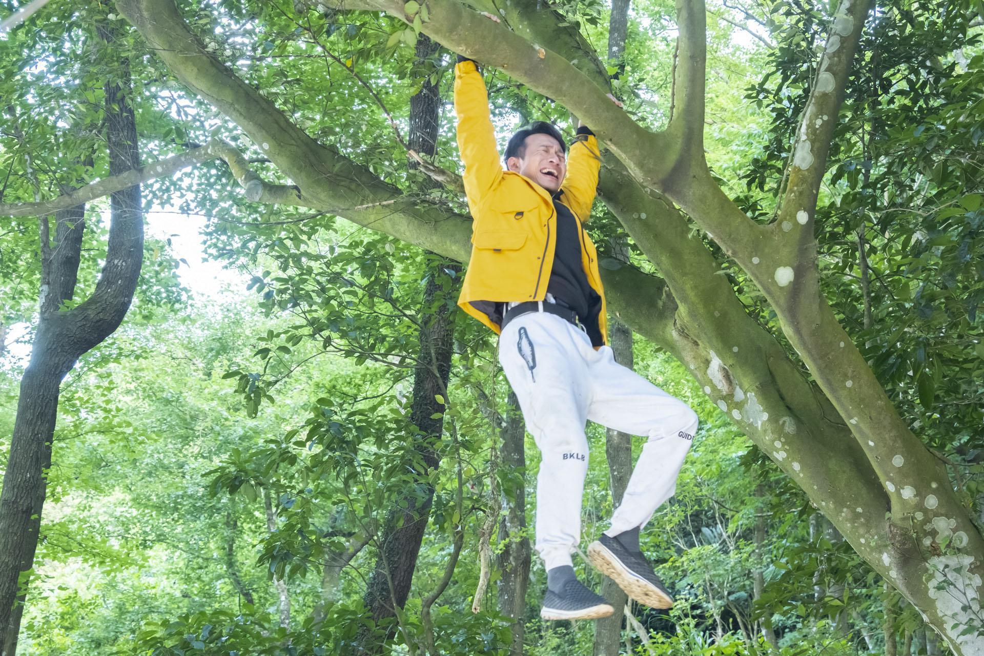 張哲豪飾演搞笑富家子。(民視提供 )