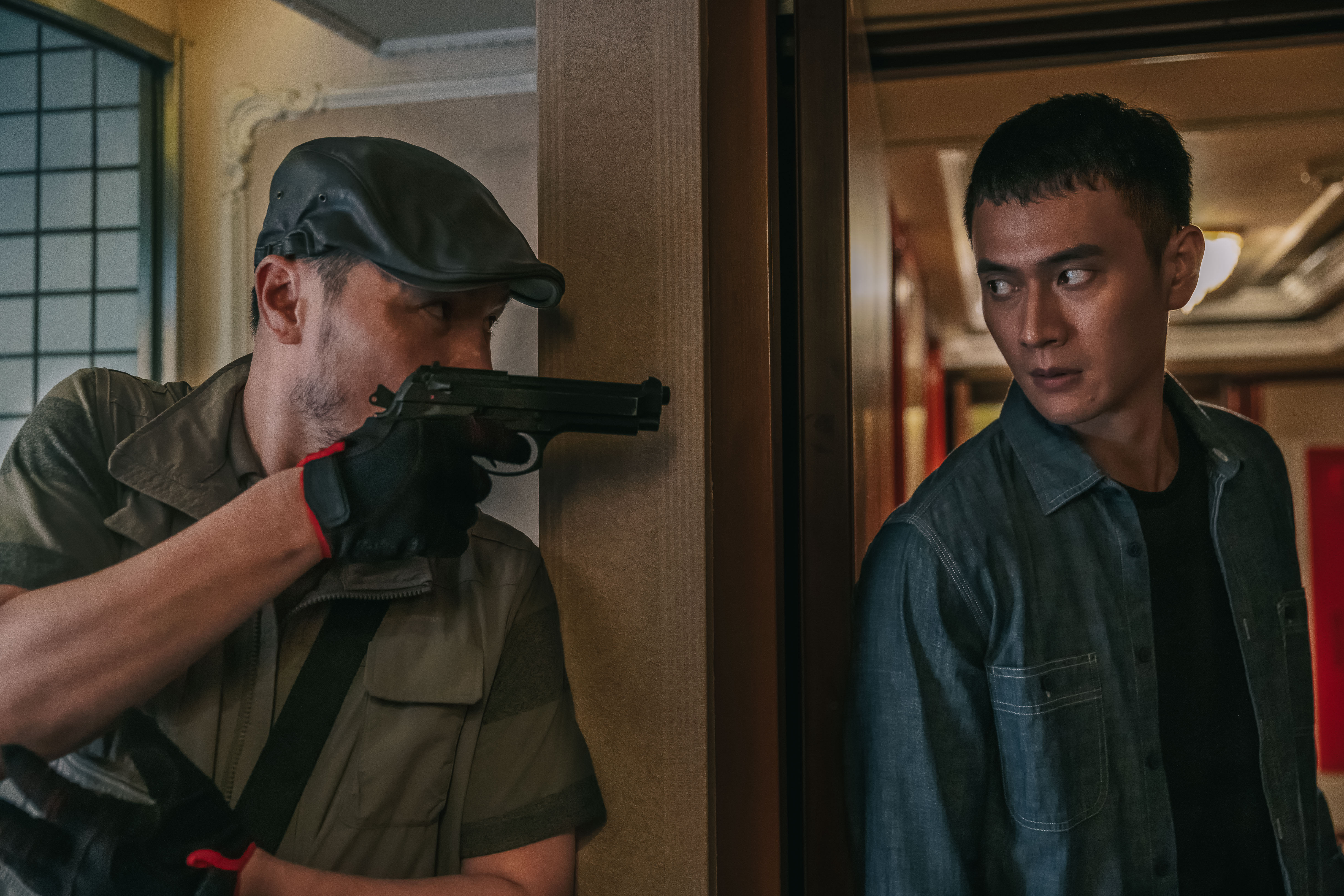 劉冠廷（右）透露《第三佈局 塵沙惑》接下來有爆炸性的發展。（CATCHPLAY提供）