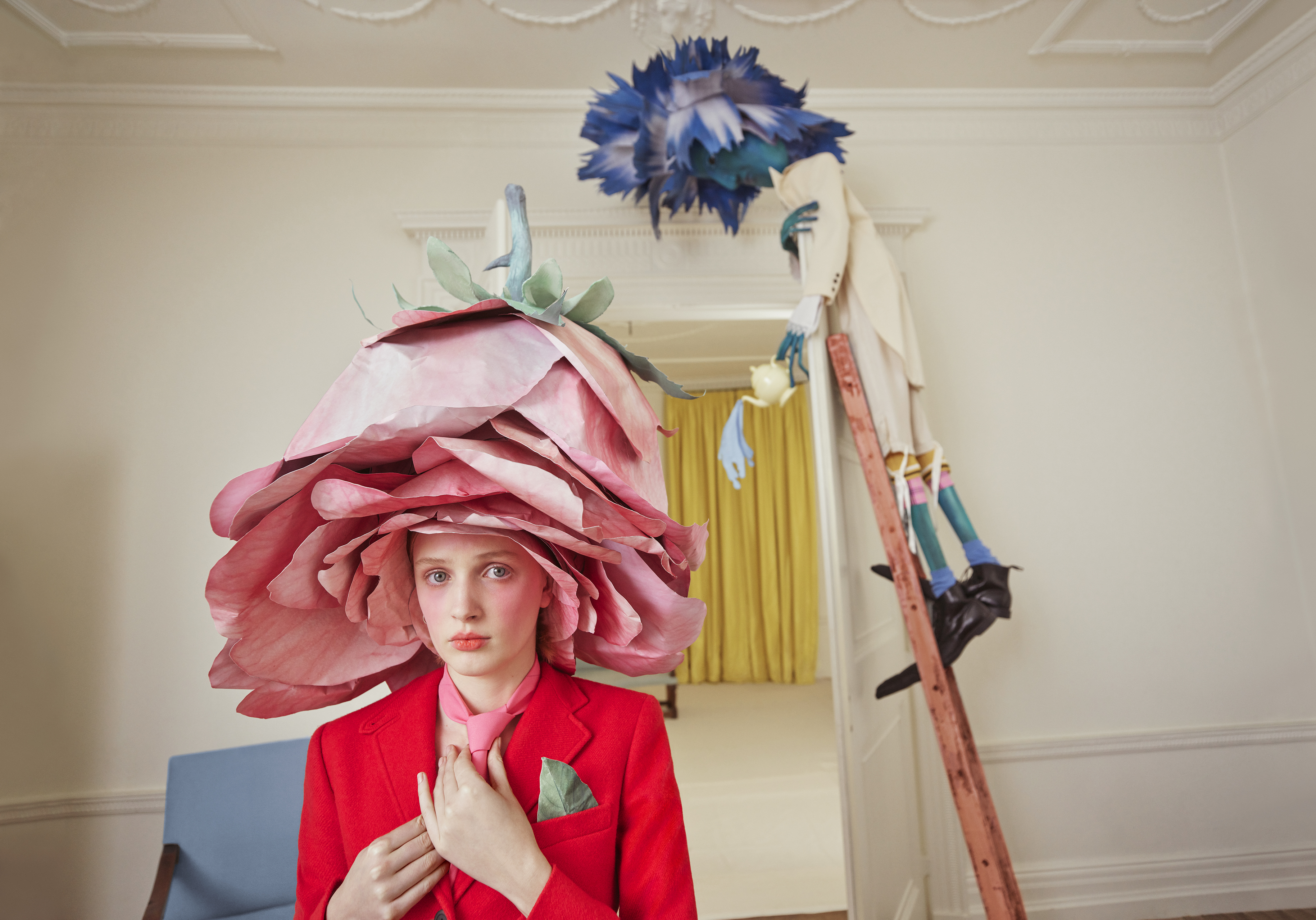 Jo Malone這次與布景設計師Shona Heath合作，想當然廣告大片也超級精彩，呼應這次花園奇遇的元素，將D’vingles先生和Lily女孩放在其中，編造出奇幻又有趣的童話故事。（Jo Malone提供）