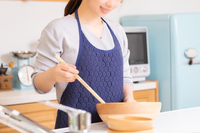 媳婦假抱怨真炫耀婆婆，13年來從來沒有要求她煮過飯。（示意圖，photoAC）