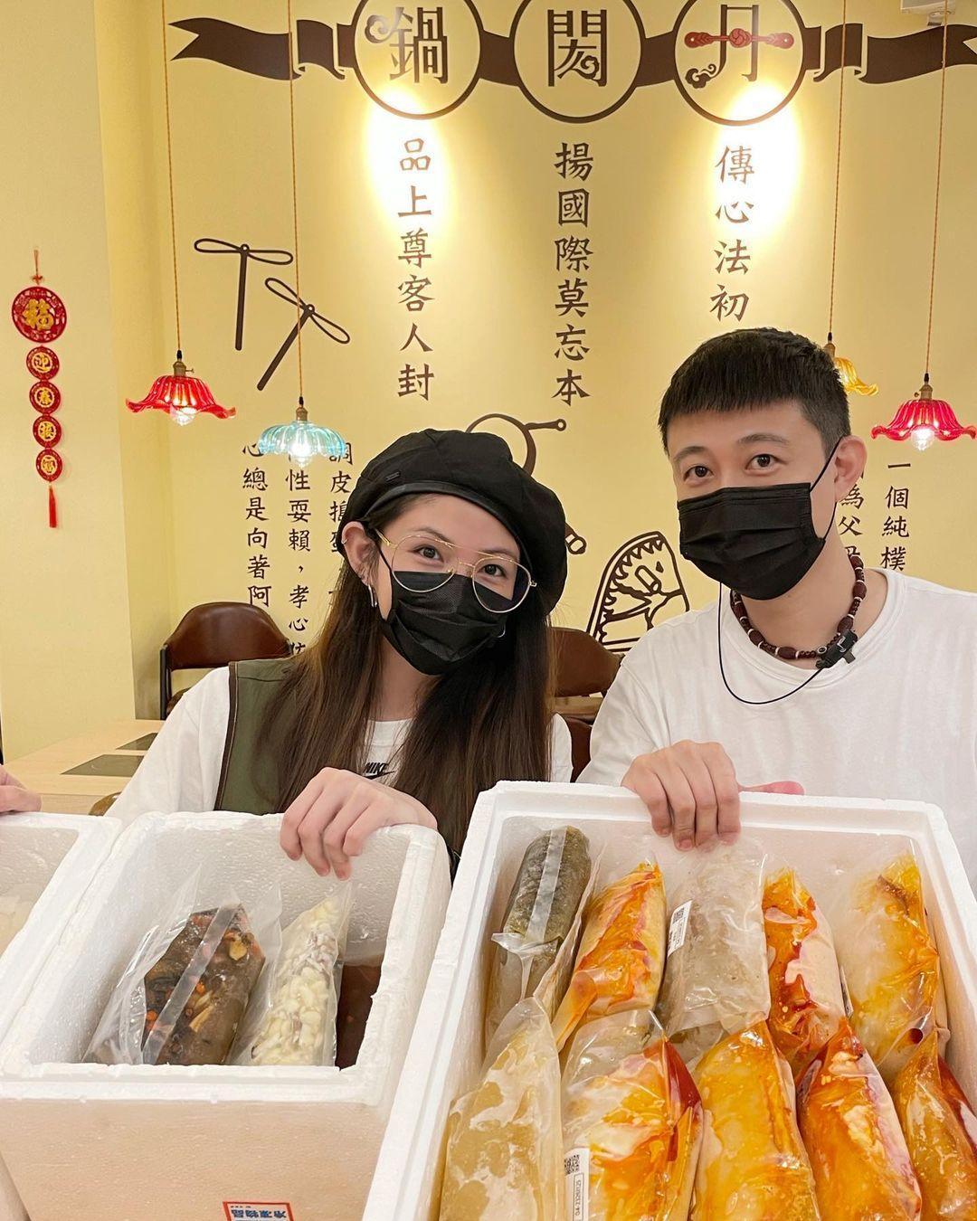 因應疫情李千那與家人經營的火鍋店也轉型外送。（翻攝自李千那IG）