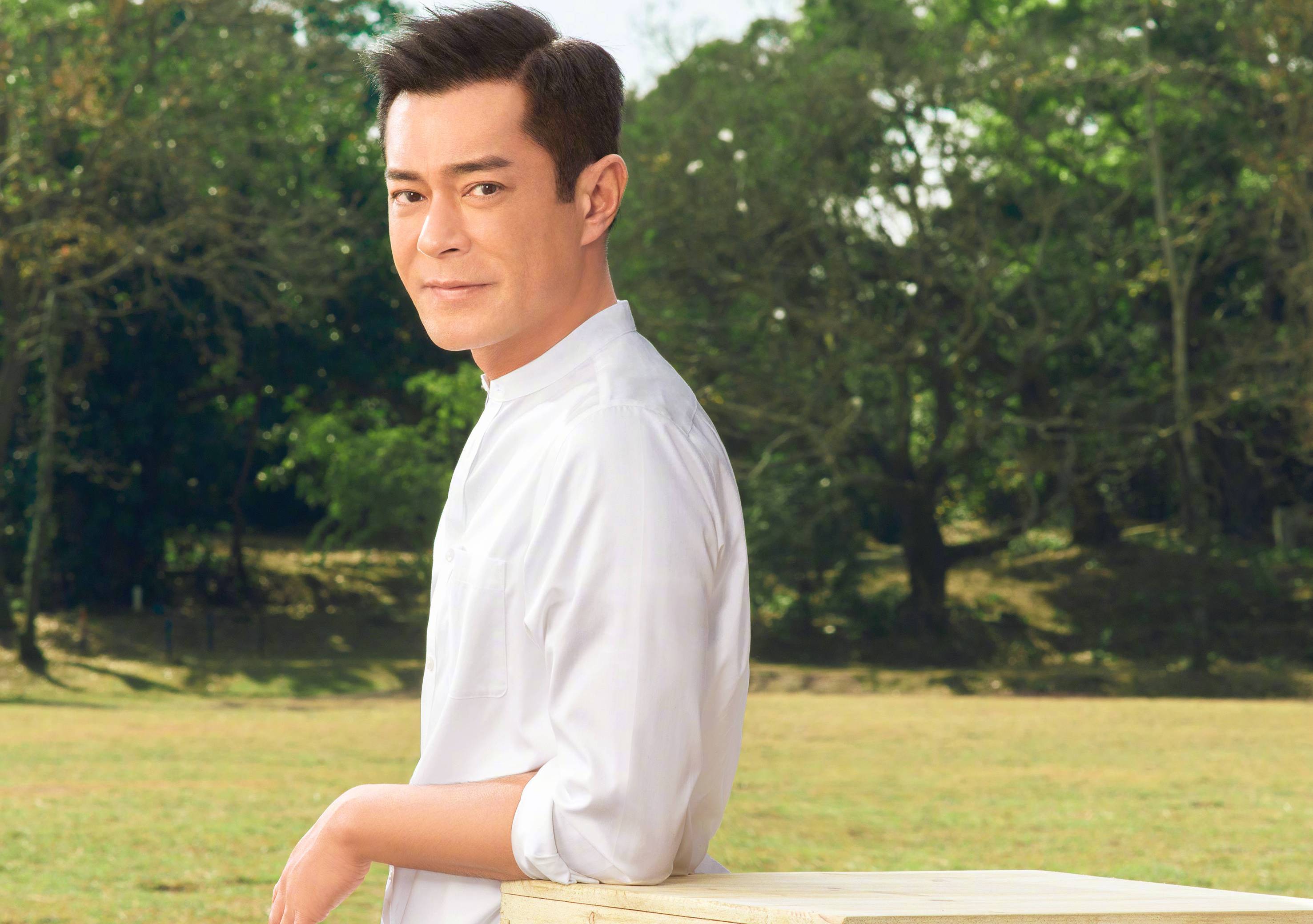 古天樂多年來捐款上億台幣在中國大陸偏鄉建學校,公益形象深入人心。(翻攝自古天樂微博)