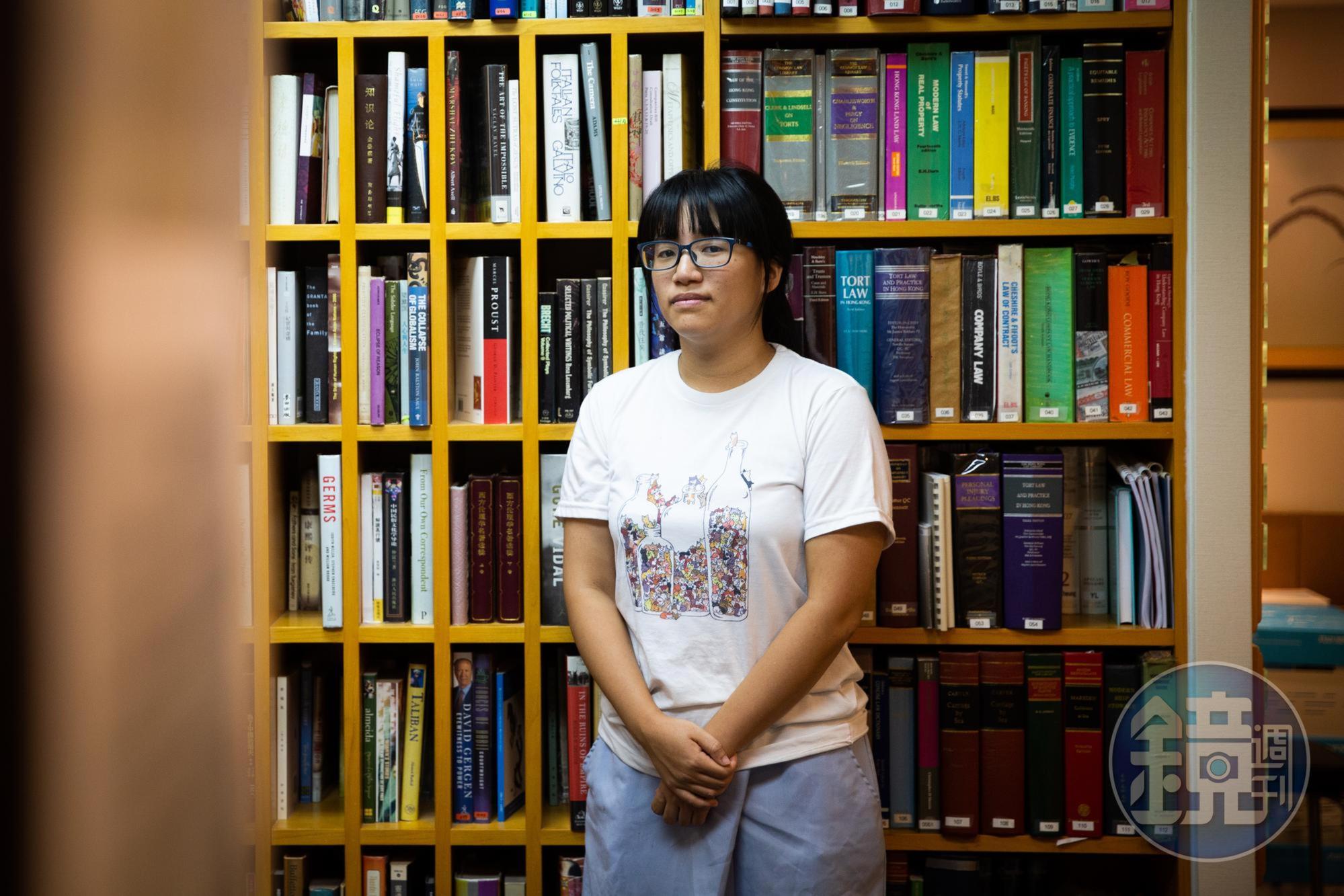 才因六四被捕的鄒幸彤,宣傳七一遊行而被撤銷保釋,她呼籲港人堅持發聲,不畏強權。(本刊資料照)