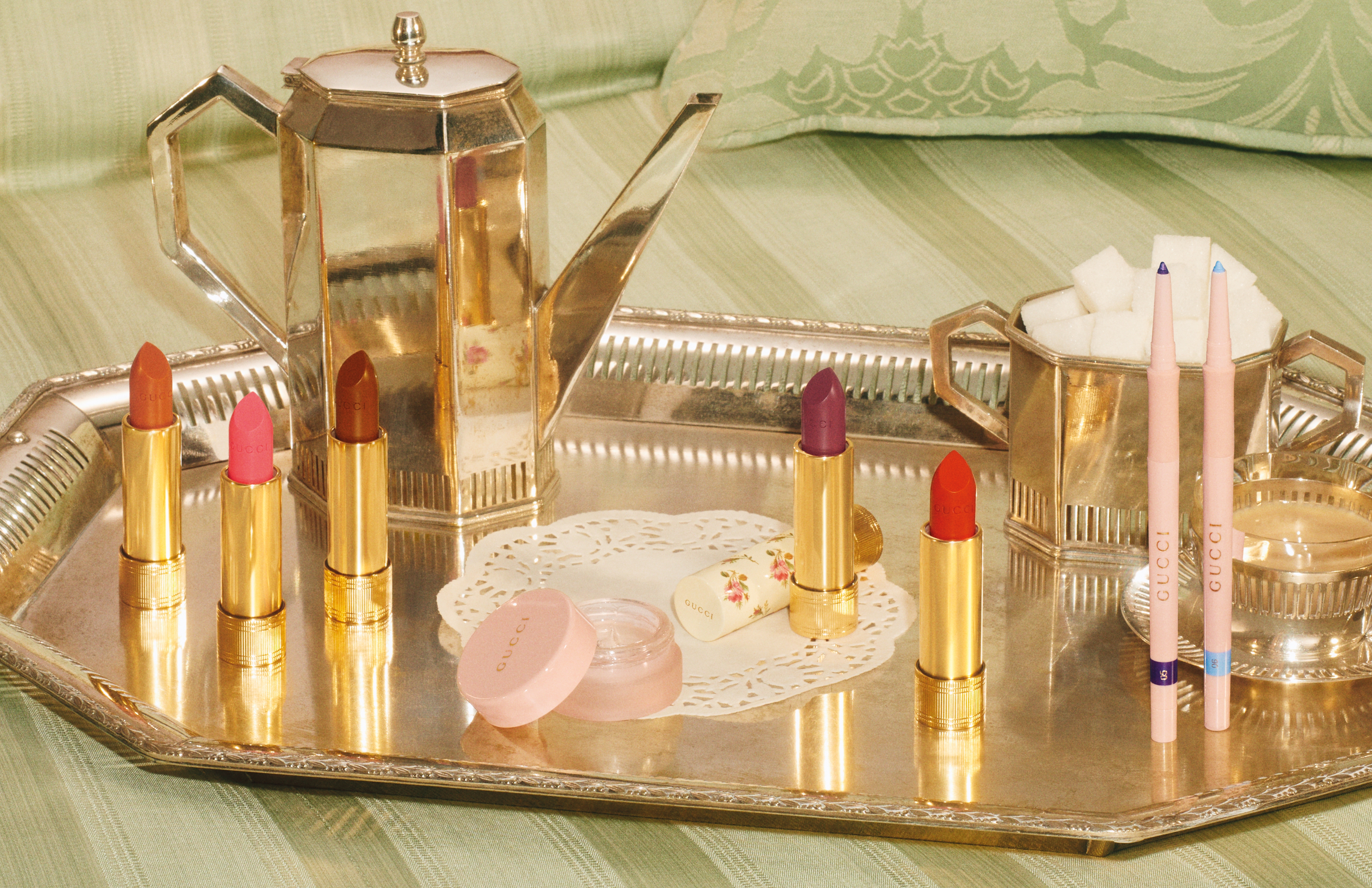 Gucci7月1日推出新色唇膏與新系列的眉筆與指甲油，除了顏色可愛之外，每一款的包裝都讓女孩們愛不釋手。（Gucci提供）