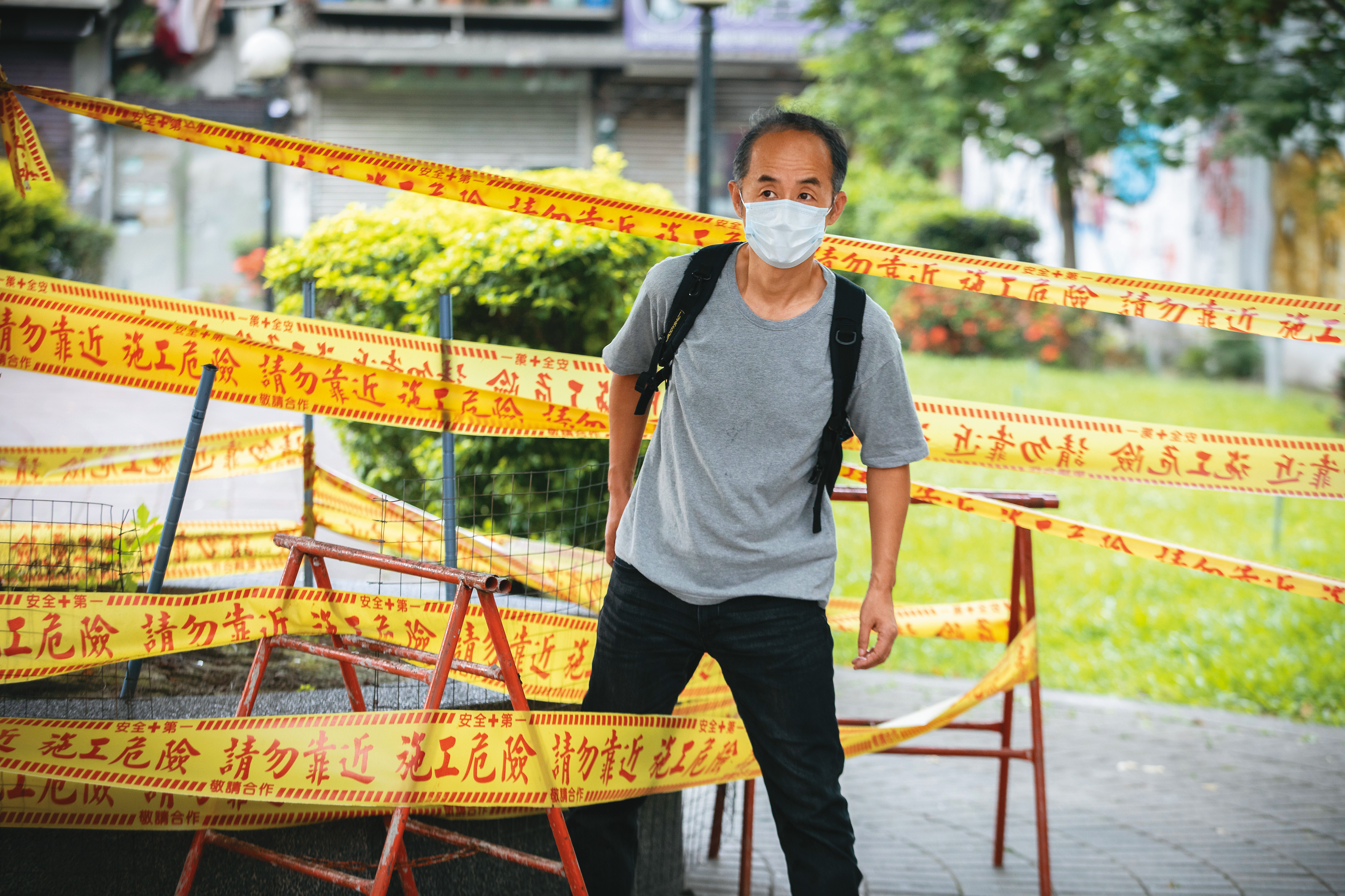 聞海來台辦影展，才剛開始就遇到疫情升級，公共場所都關閉。但他並不灰心，在中國拍片讓他學會在艱困環境等待機會。