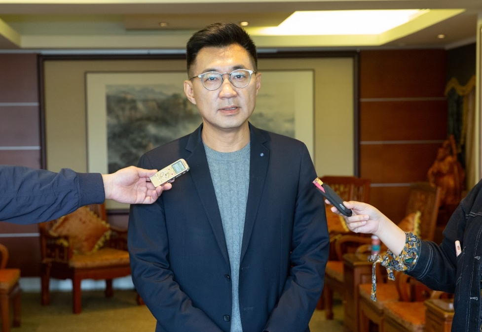 國民黨主席江啟臣與4名藍營縣長發表公開信，呼籲總統授權地方購買疫苗。（本刊資料照）