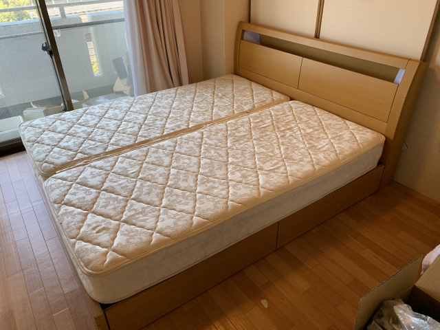 有業者透露10個買床墊的客人中，有5、6個都不願拆外層塑膠套，但這種作法「很毋湯」。（示意圖，photoAC）