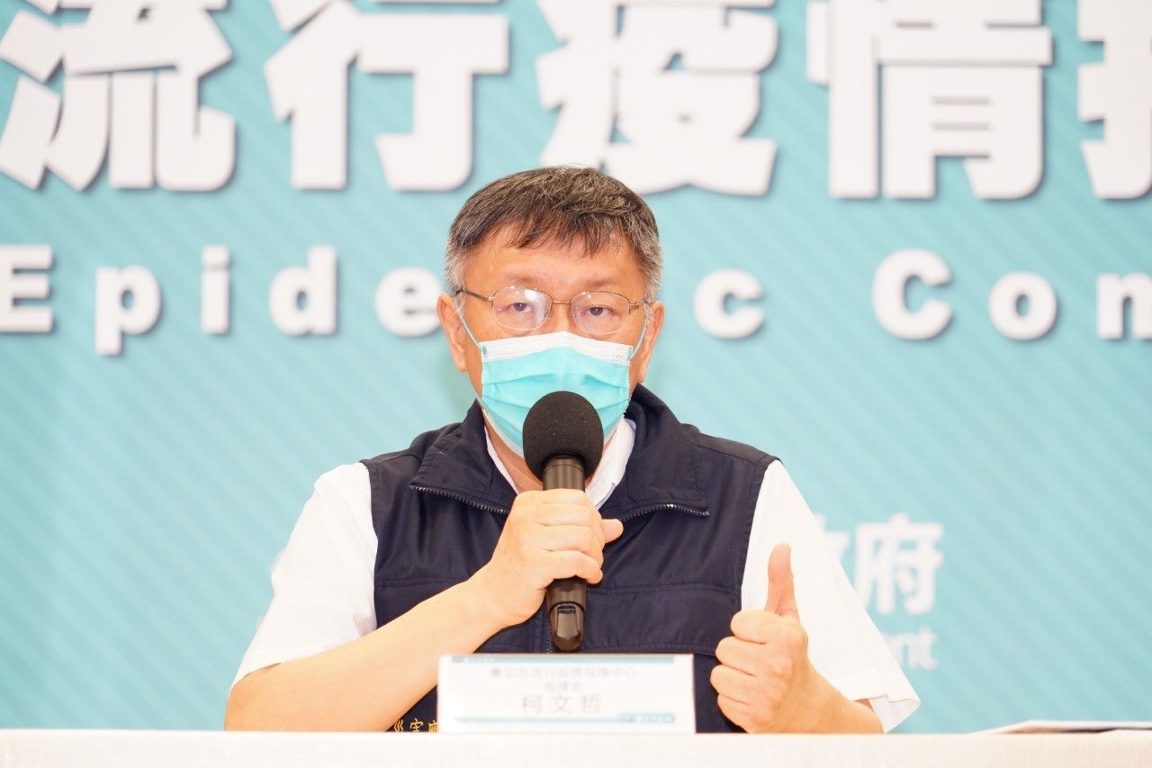 台北市長柯文哲今表示，有些無症狀黑數還潛藏在社區，「如果真的要清零，恐怕普篩是最後的手段。」（北市府提供）