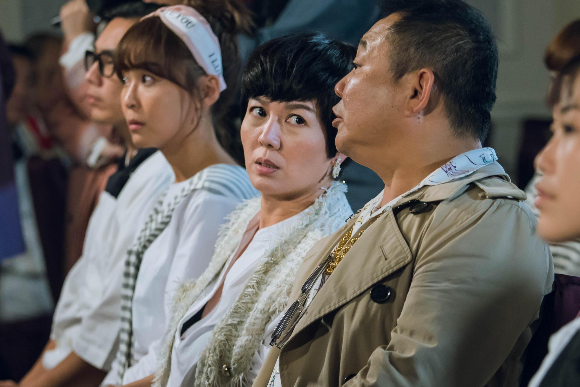 苗可麗回憶首集播出就上演一場大型廚藝比賽，拍攝過程讓演員至今難忘。（中視提供）