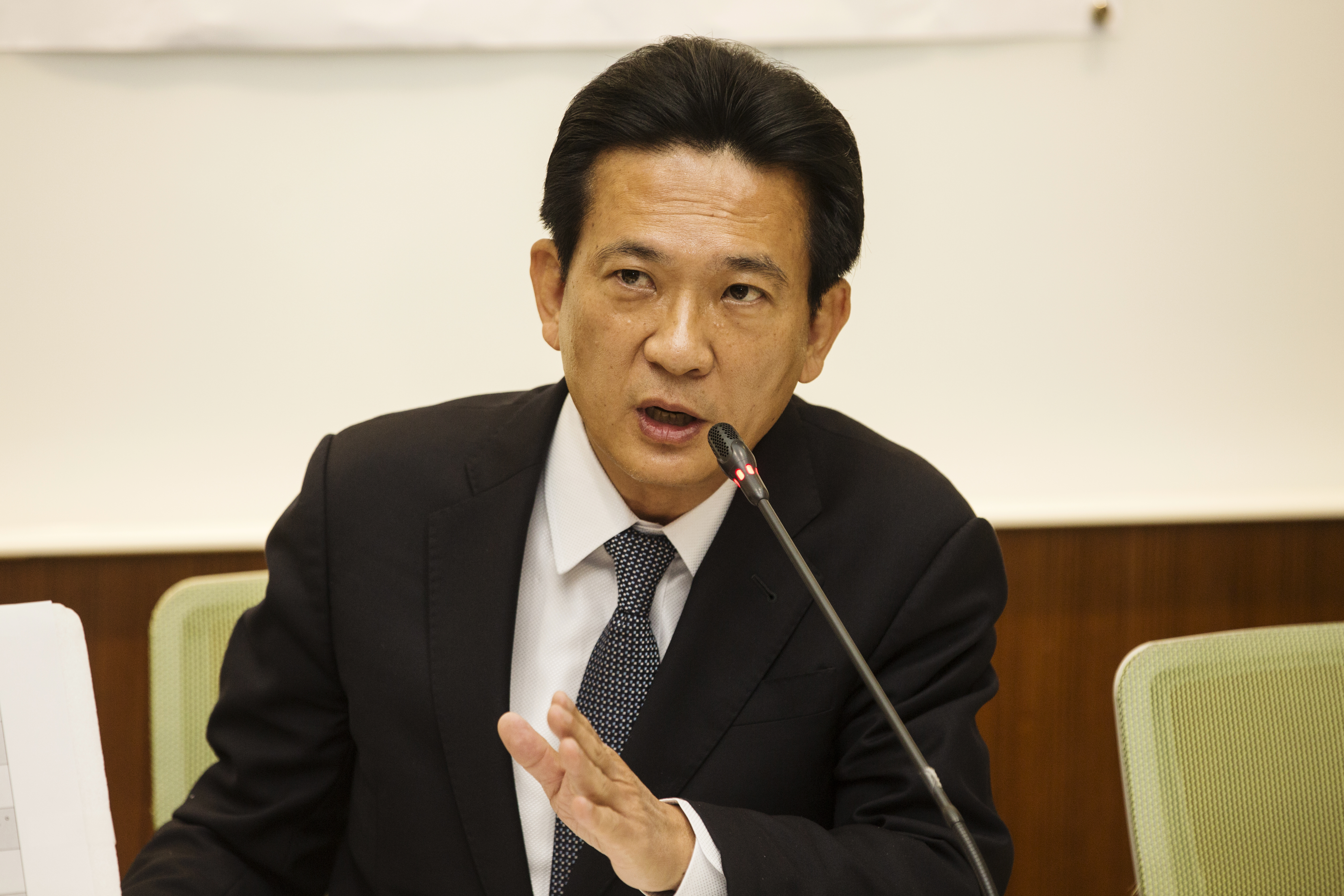 林俊憲認為國民黨指控食藥署超打疫苗是故意誤導。（本刊資料照）