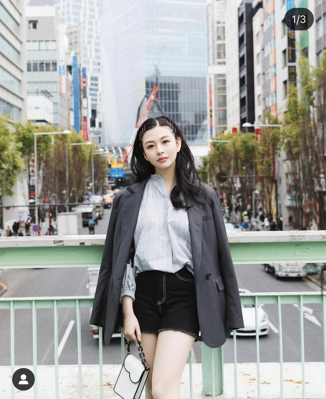 沈月被喻最美星二代之一，近年以平面模特兒接發展。（翻攝自沈月IG）