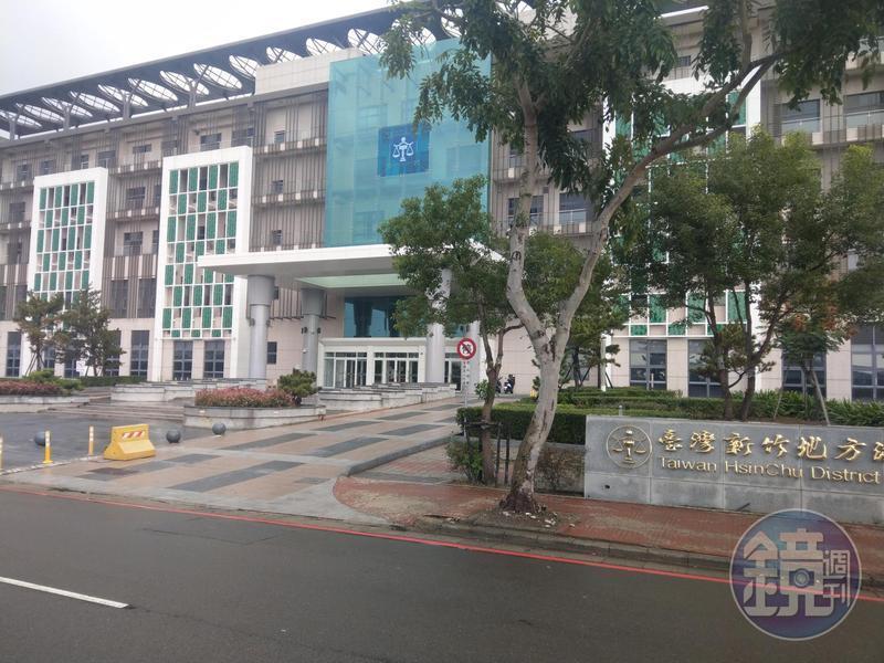 一名在知名保險公司擔任區經理的郭男因為同款車搭上已婚育有2女的鄭女,因對話具性暗示遭院方判賠先生25萬元。(本刊資料照)