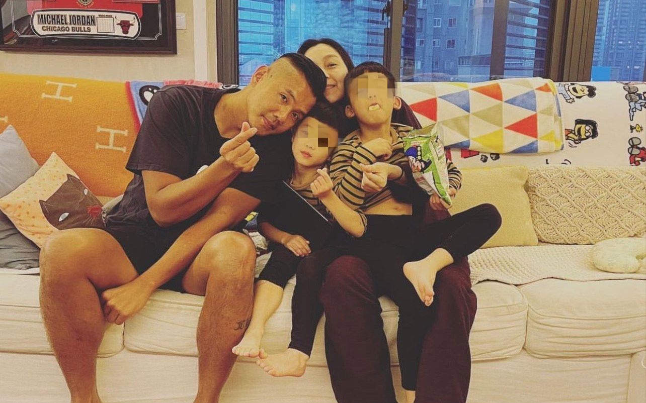 范瑋琪（范范）與黑人婚後育有6歲雙胞胎兒子飛飛與翔翔。（翻攝自范瑋琪IG)