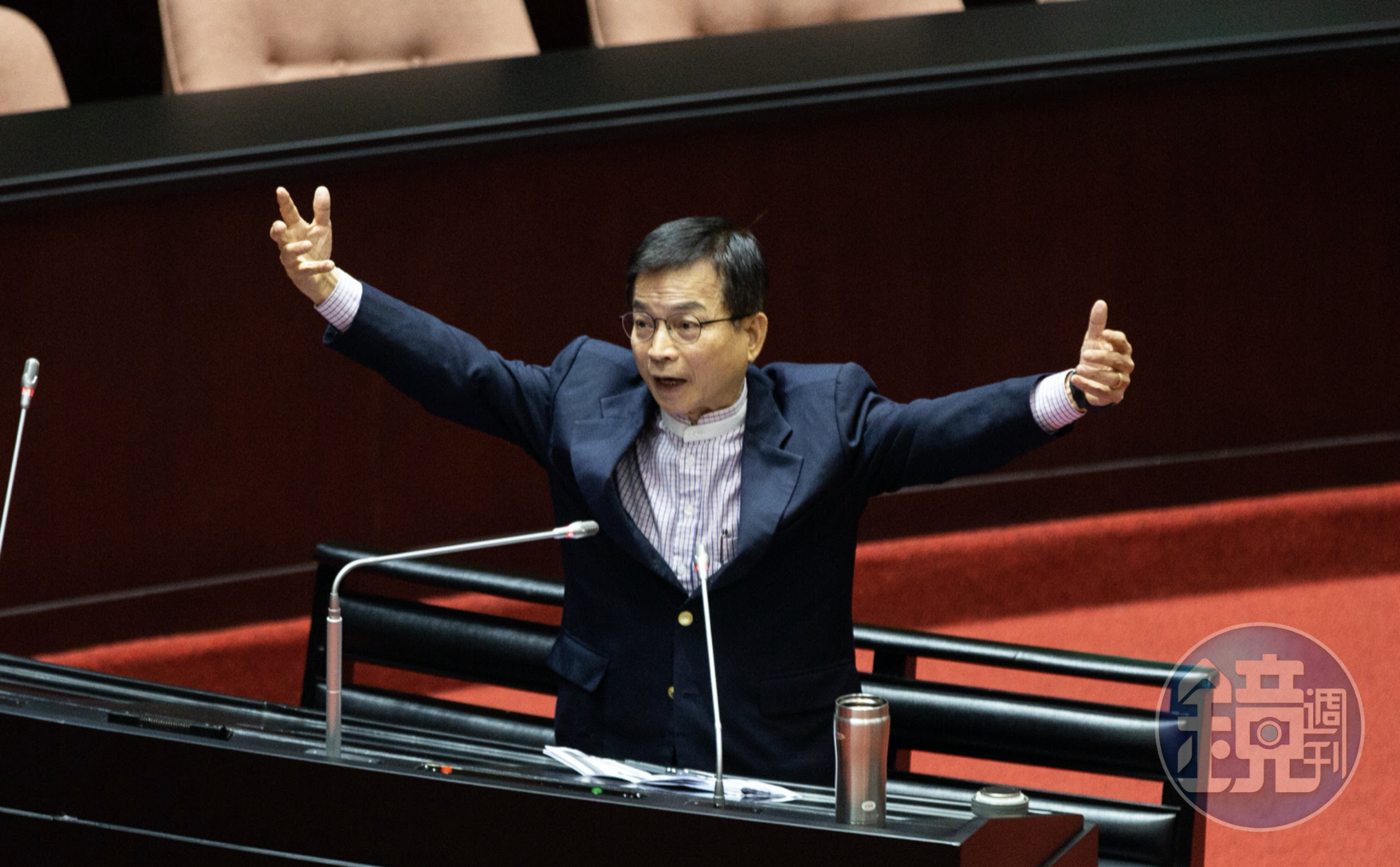 遭譏「AZ特戰隊」賴士葆今(7)日受訪時喊冤,自己是聽醫生的話去打的,何過之有?(資料照)
