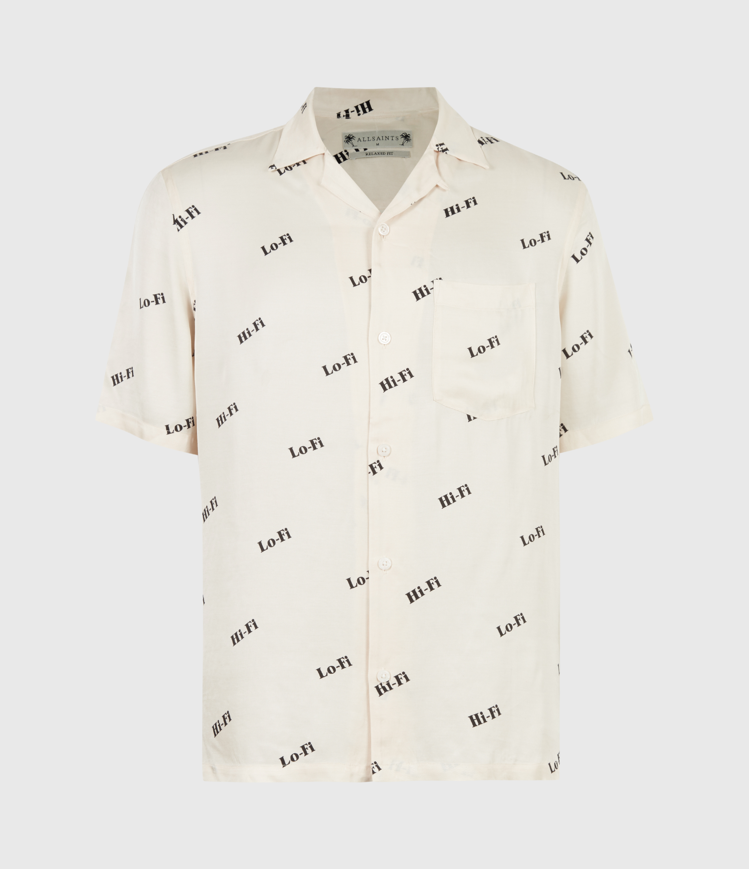 Lo-fi白底文字印花短袖襯衫 NT$5,000 AllSaints。（AllSaints提供）