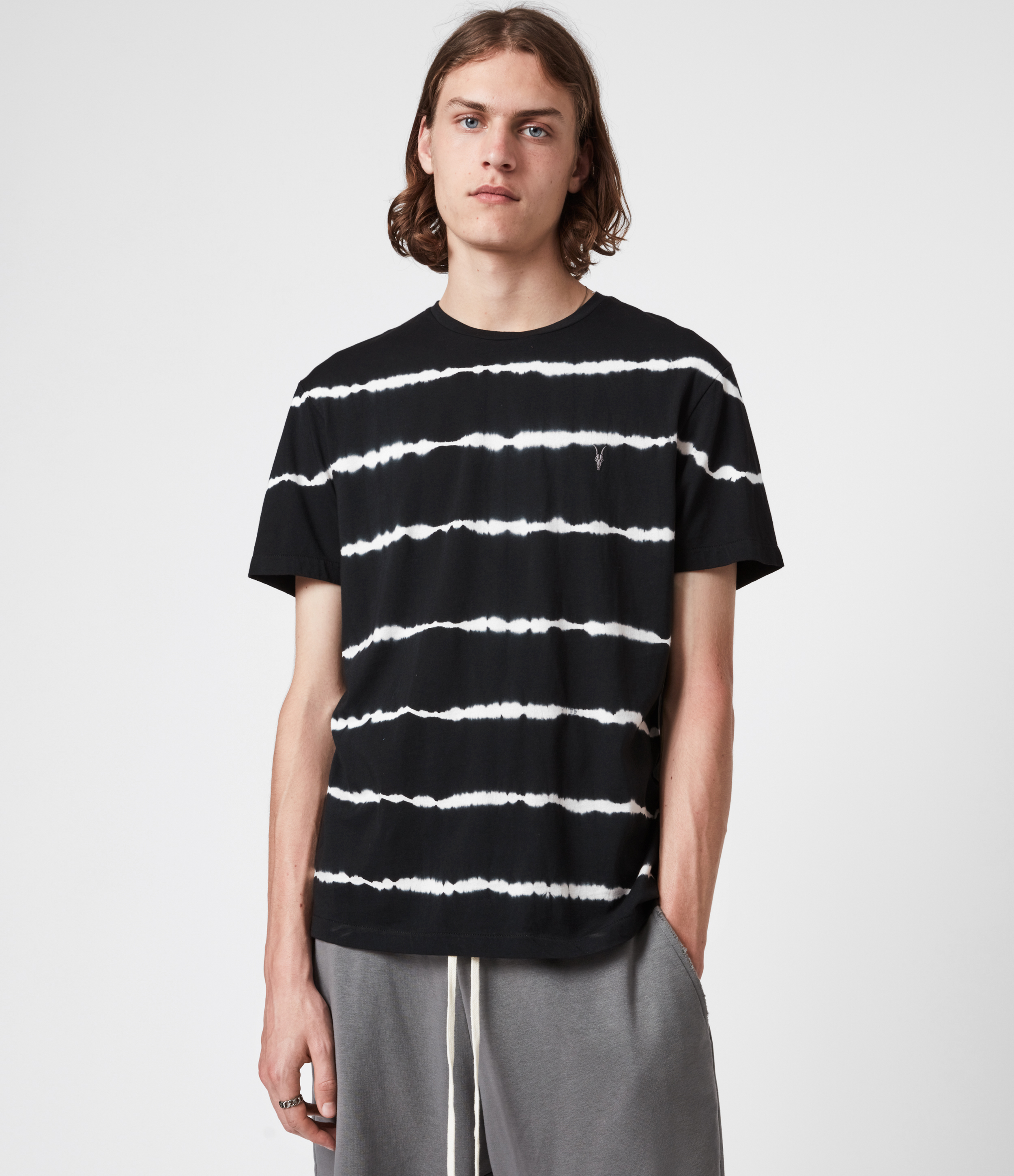 Vagos短袖T-shirt NT$2,000 AllSaints。（AllSaints提供）