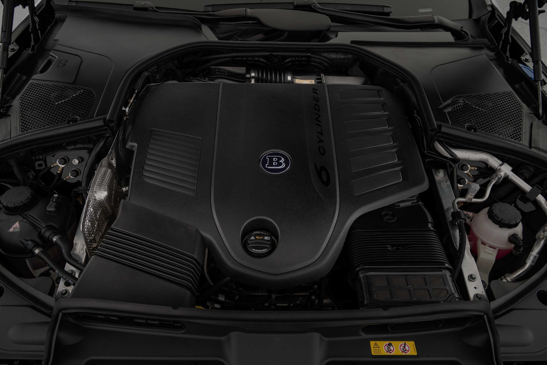 動力以賓士新S500 4MATIC為基礎，藉由BRABUS B50–500 PowerXtra引擎電腦模組加以提升達500匹馬力（+65匹馬力）與60公斤米扭力。