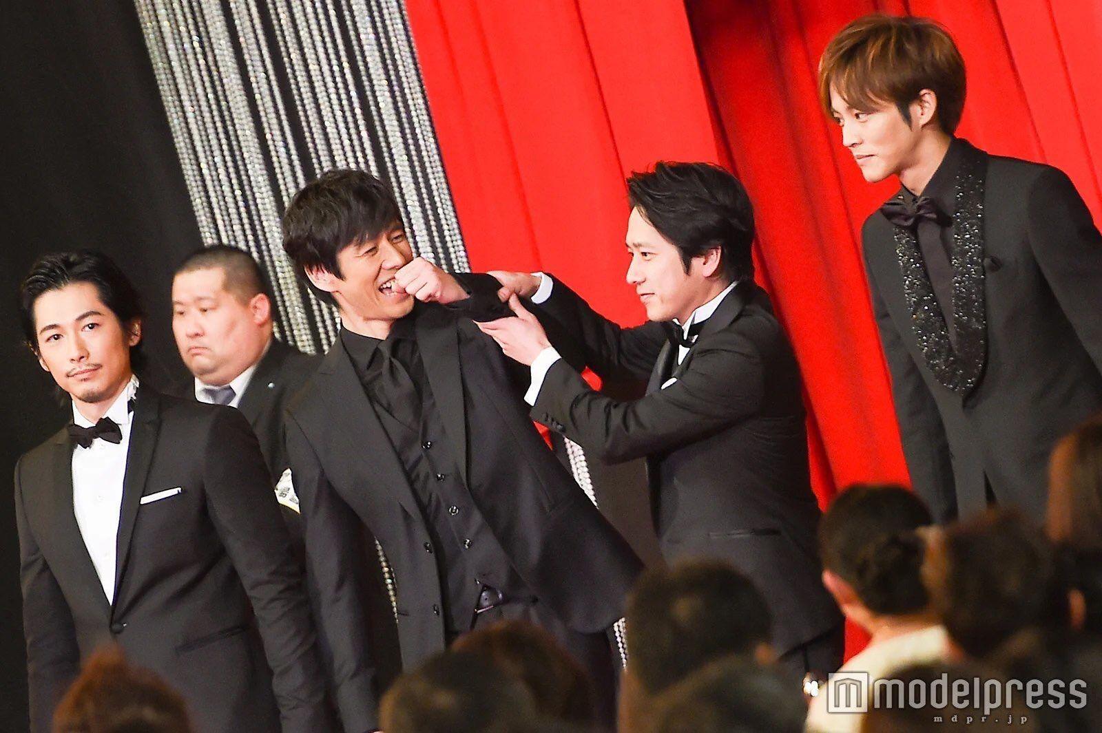 過去西島秀俊、二宮和也因為合作拍戲而變得要好。(翻攝modelpress)