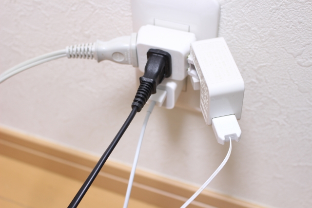 夏季用電量大，不少民眾為電費問題傷腦筋。（示意圖，photoAC）