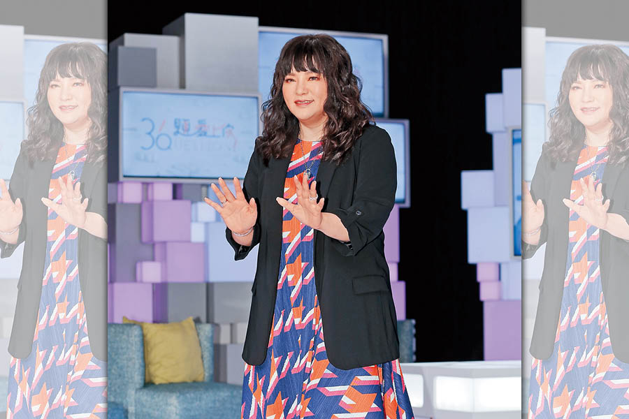 唐綺陽憑藉專業奠定星座大師的地位，演藝工作也接連上門。