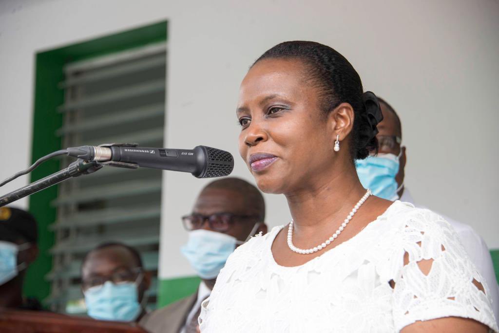 海地總統摩依士遭到暗殺，第一夫人瑪婷（圖）發布聲明，痛斥雇用傭兵的敵人想要毀掉摩依士的夢想、願景以及意識形態。（翻攝自Martine Moise推特）