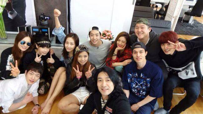 2014年首播的實境秀《Roommate》集結演藝圈各界藝人同居,節目在亞洲也受到極大迴響。(翻攝自SBS)