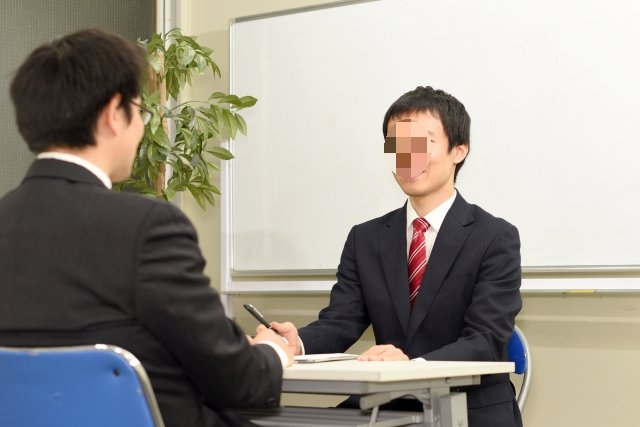 通過面試報到當天卻被告知搞錯人。（示意圖，非當事人，Photo AC）