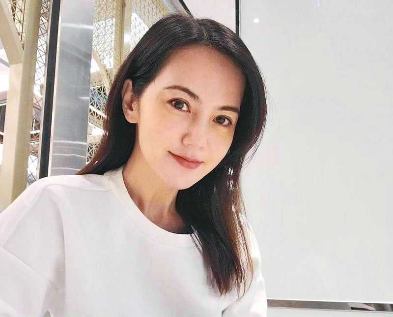 簡沛恩拍攝八點檔，整整10年經期不穩。（翻攝自簡沛恩臉書）