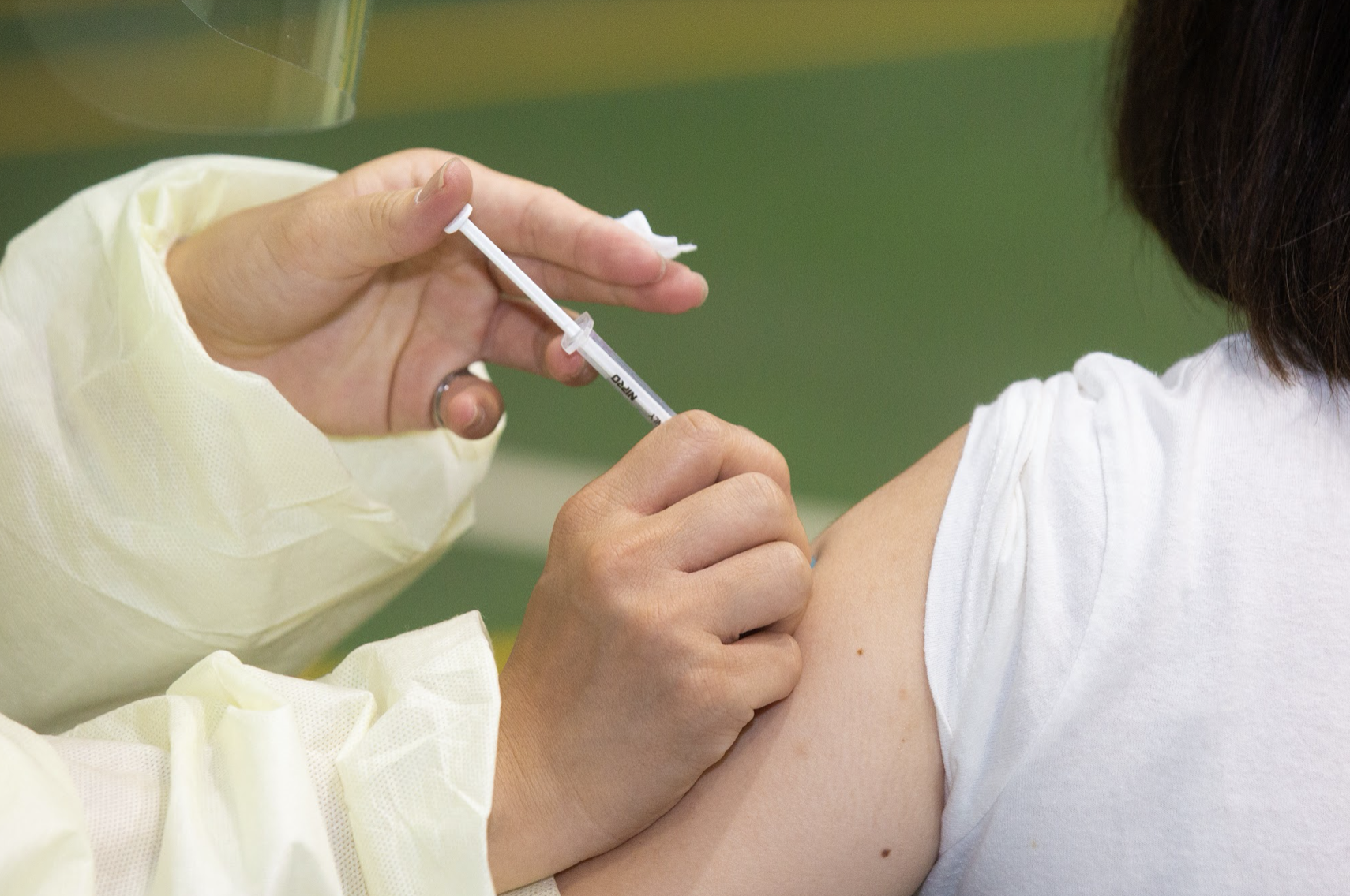 《路透社》報導指出，上海復星曾在合約中要求取得台灣接種者的醫療紀錄，但遭我方拒絕。（示意圖，本刊資料照）