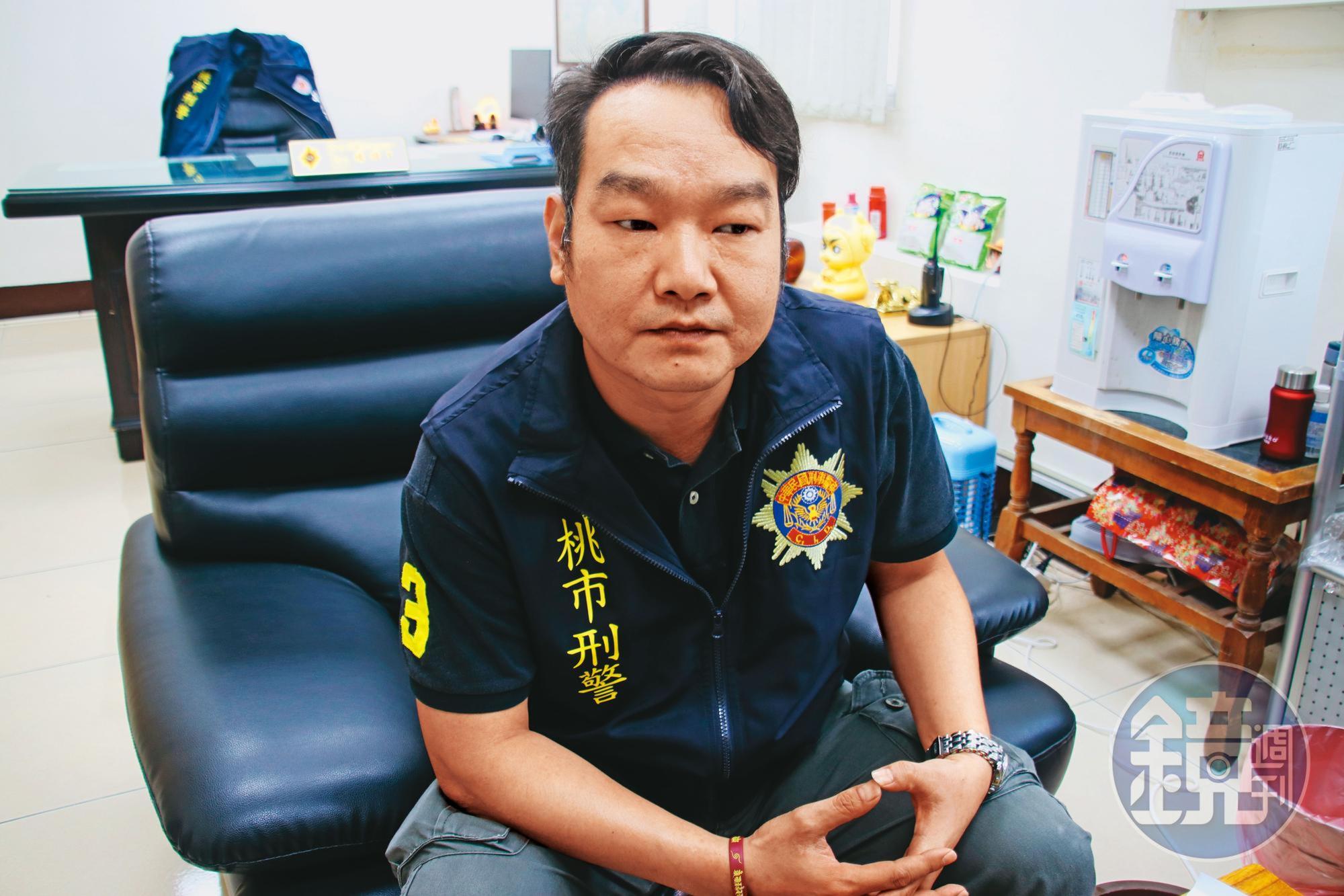 辦案員警簡建忠(圖)將唐瑛形容為蛇蠍女。