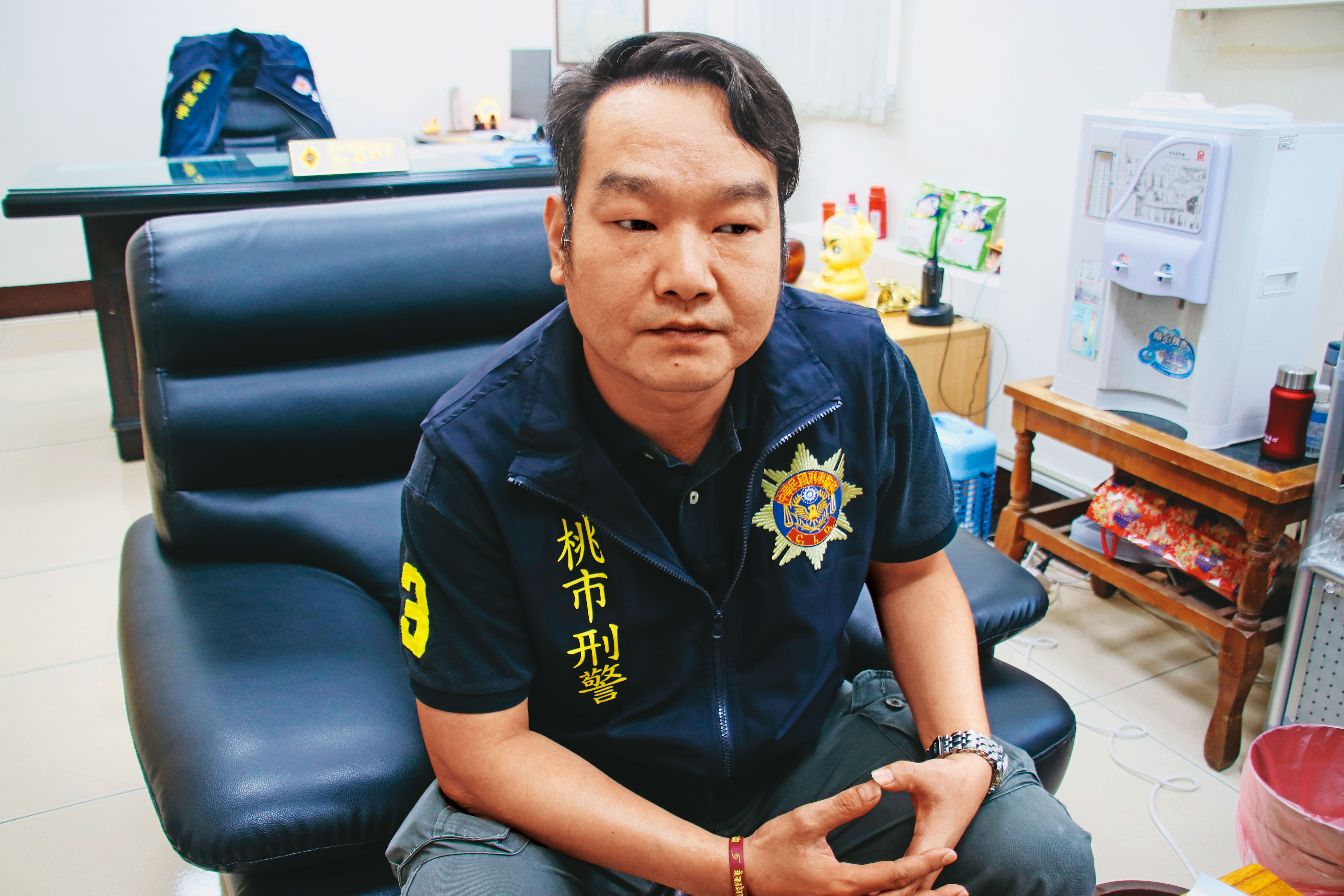 辦案員警簡建忠（圖）將唐瑛形容為蛇蠍女。