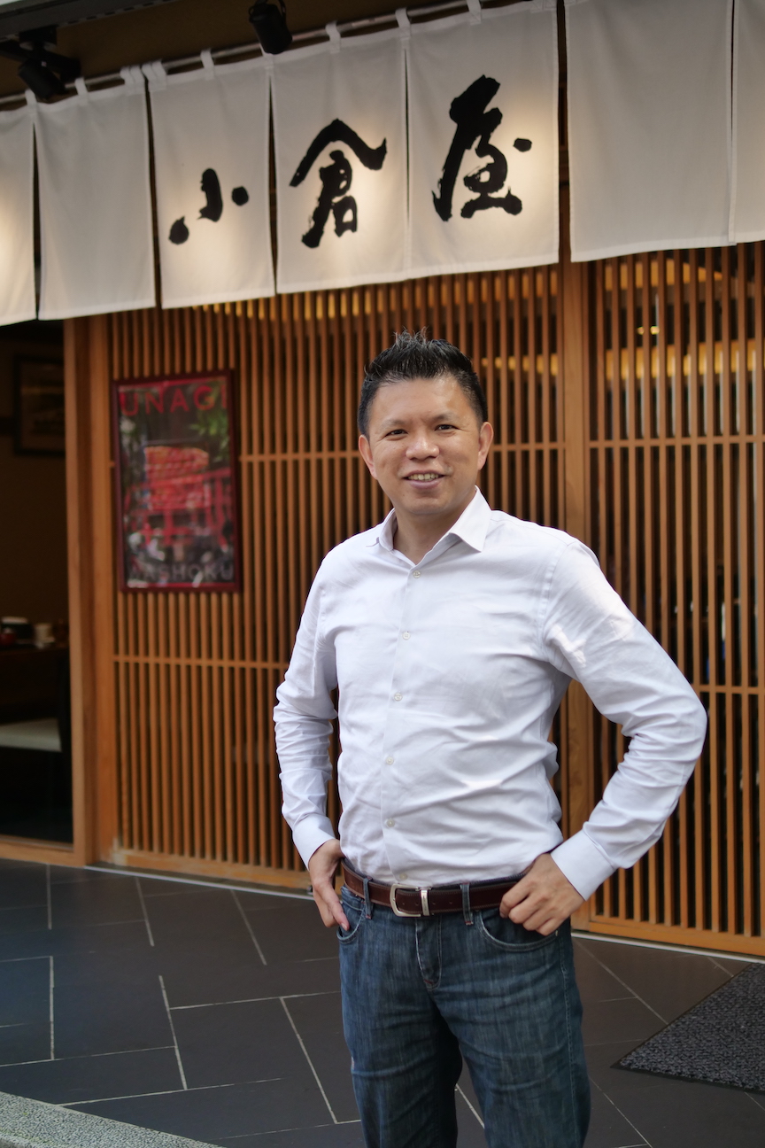 店東之一莊偉中是丸莊醬油第4代，小倉屋用的醬油也由丸莊特製。
