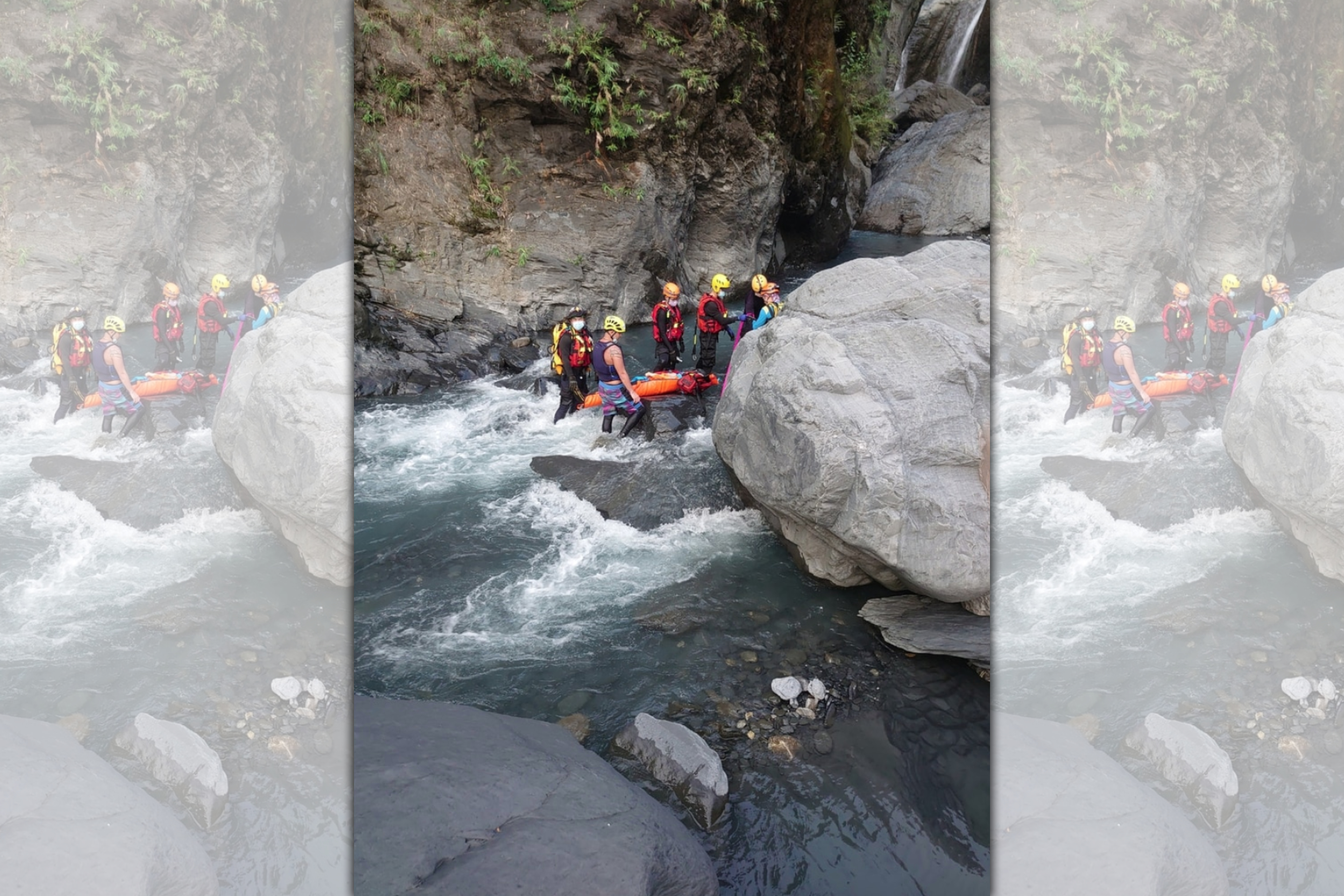 搜救人員將溺斃的人員從溪床中抬出。（屏東縣消防局提供）