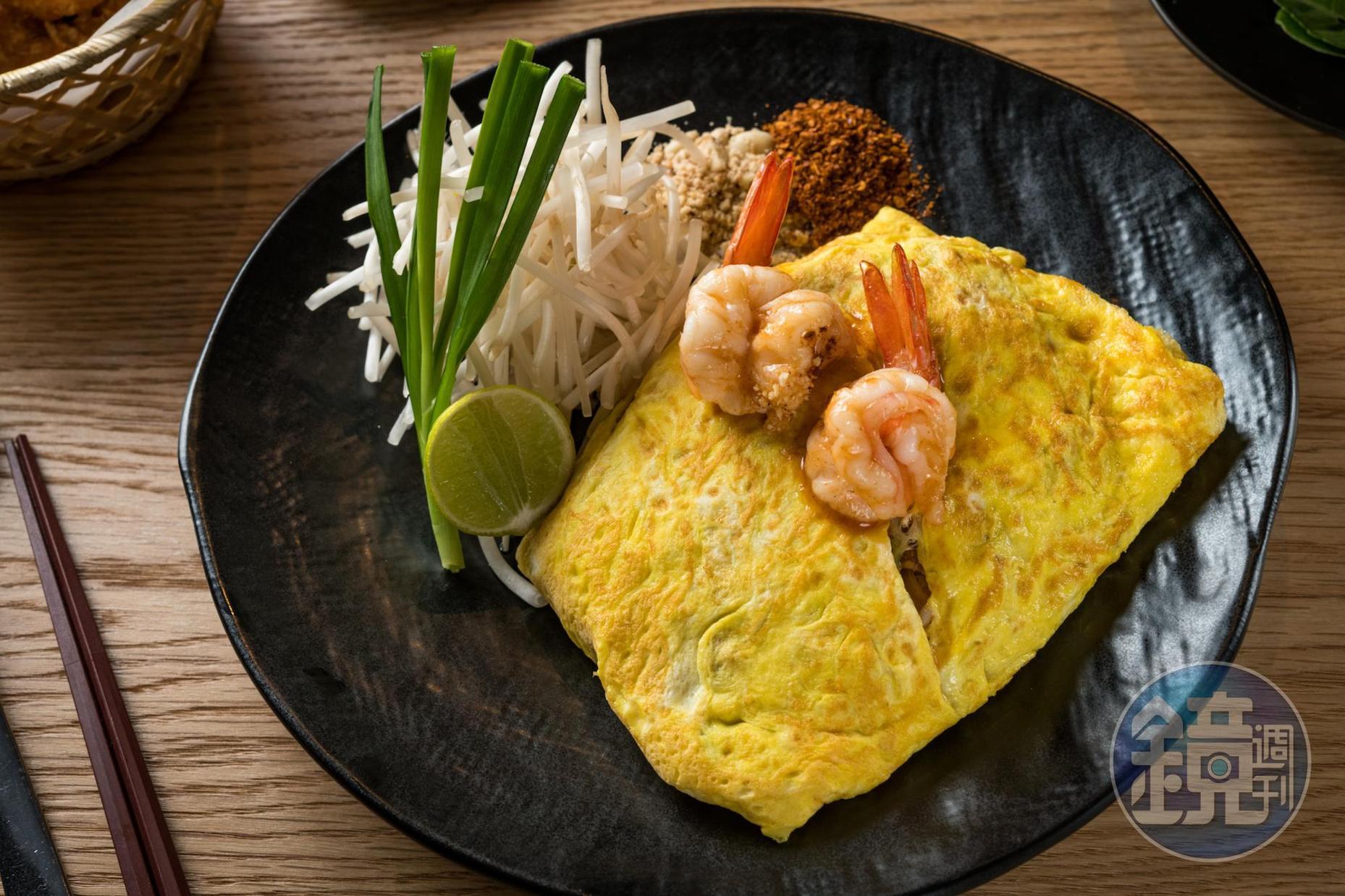 「泰式炒河粉」是baan曼谷主廚的拿手菜,自製的泰麵醬為靈魂來源。(323元/份)