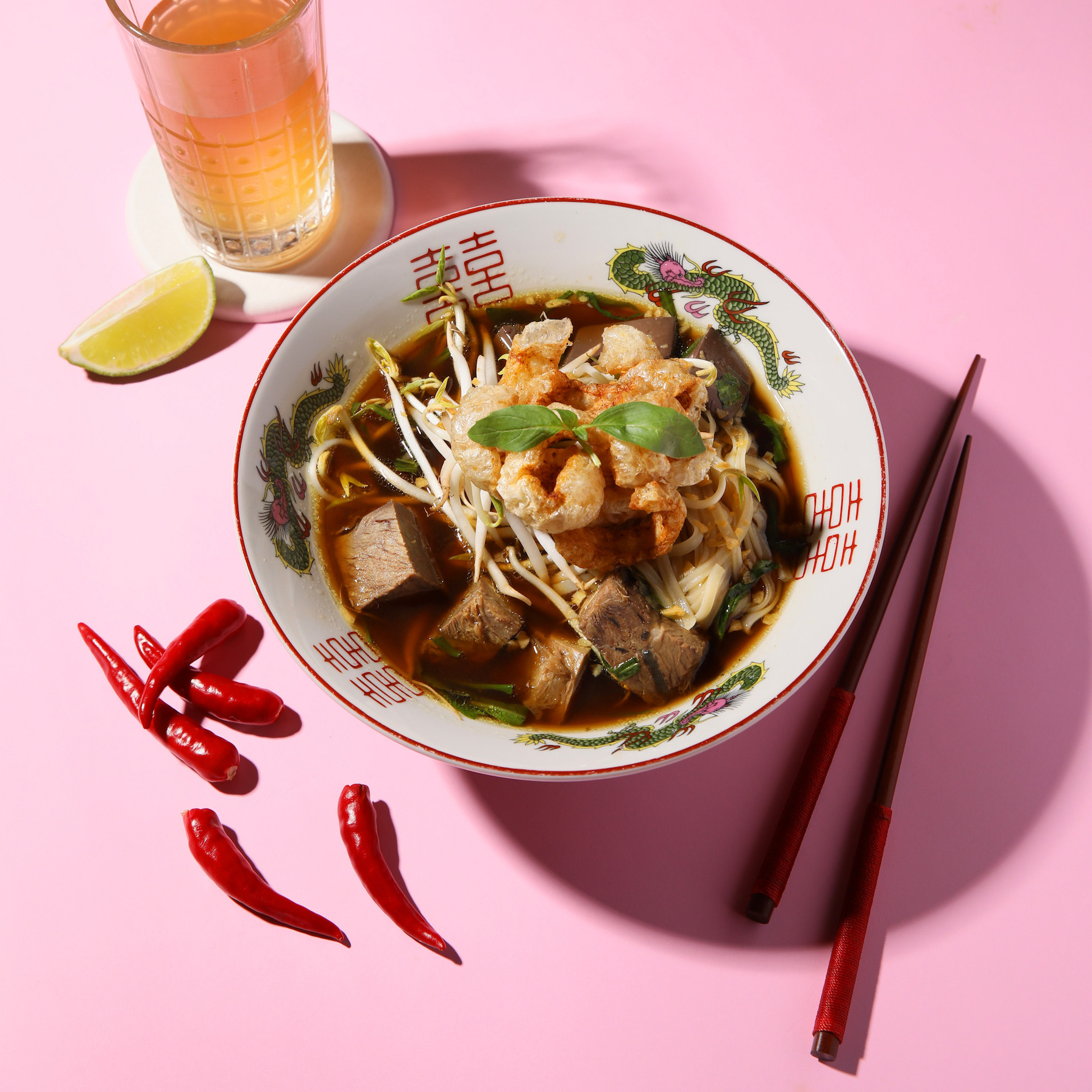 tuk tuk牛肉船麵。（湘樂餐飲集團提供）