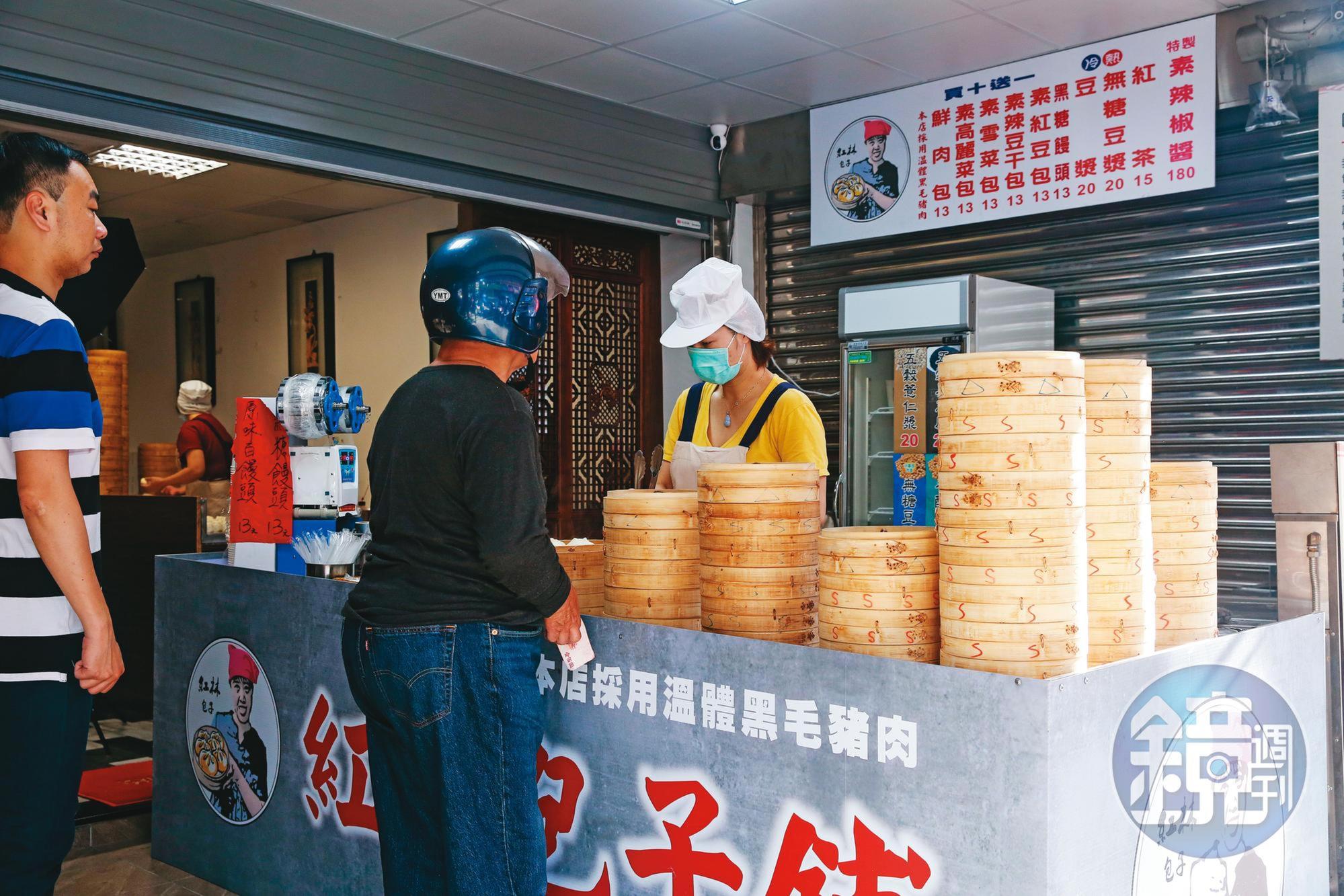  王紅林去年罹癌，不得不將新店總店頂給員工，經療養，今年3月在中和另起爐灶。