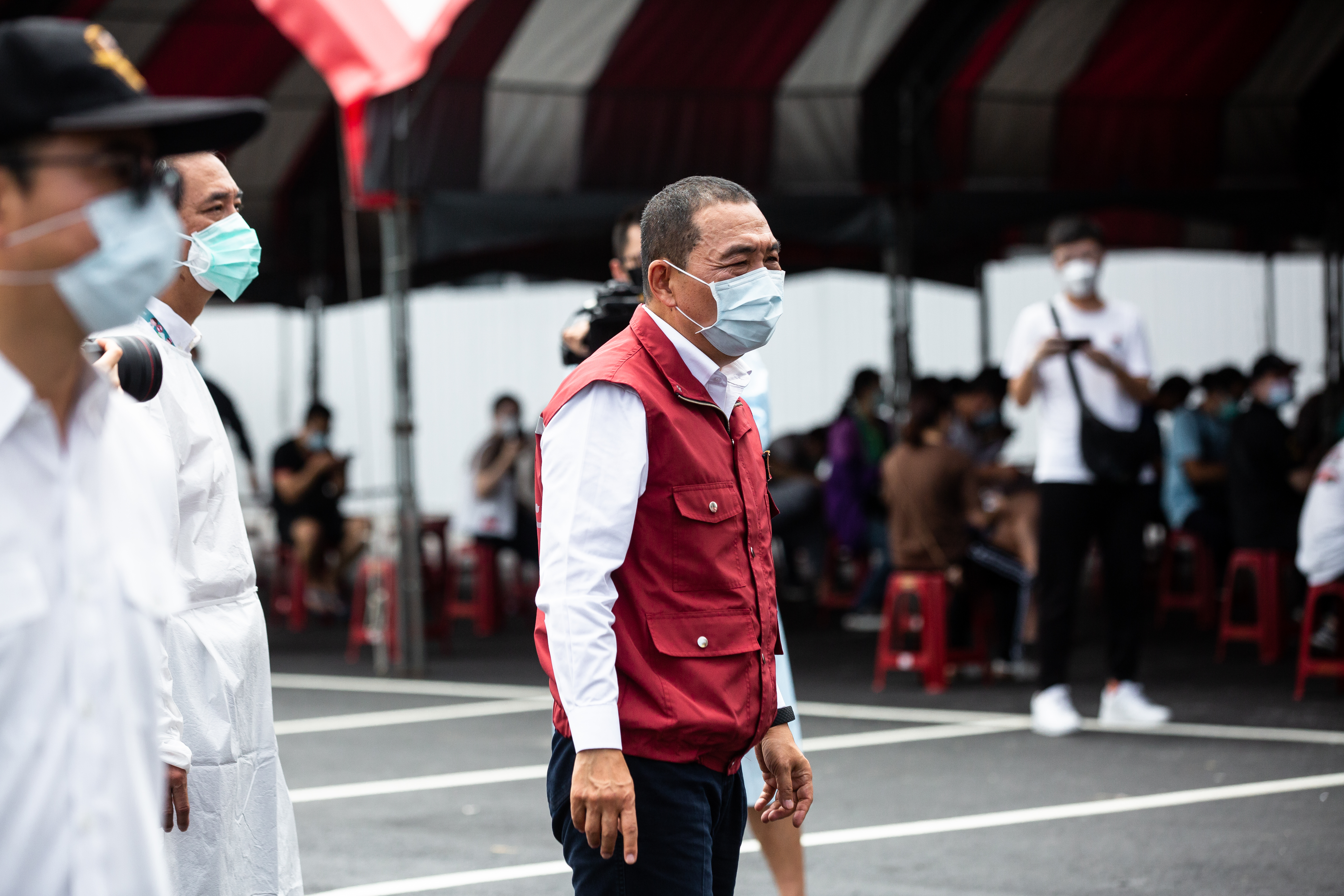 新北市府衛生局表示，中興616公車匡列56人快篩皆為陰性，PCR剩2人結果未出爐，其餘全為陰性。（示意圖，本刊資料照）