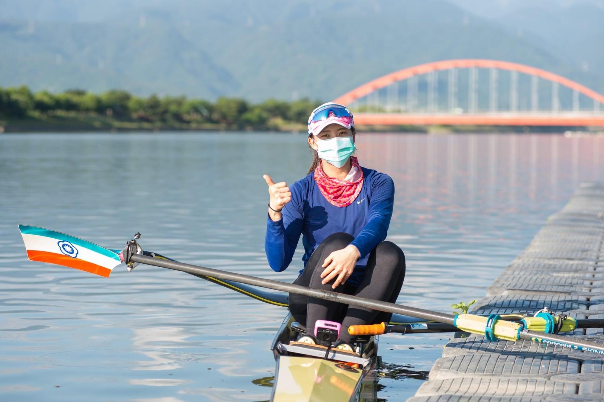 宜蘭縣長林姿妙讓划船選手黃義婷(圖),到冬山河做最後練習。(翻攝自林姿妙臉書)