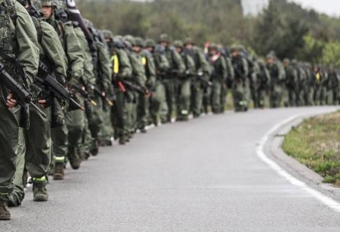 資訊電軍指揮部爆出有男女士官在「戰情室」內做愛醜聞，示意圖。（翻攝自國防部發言人臉書）