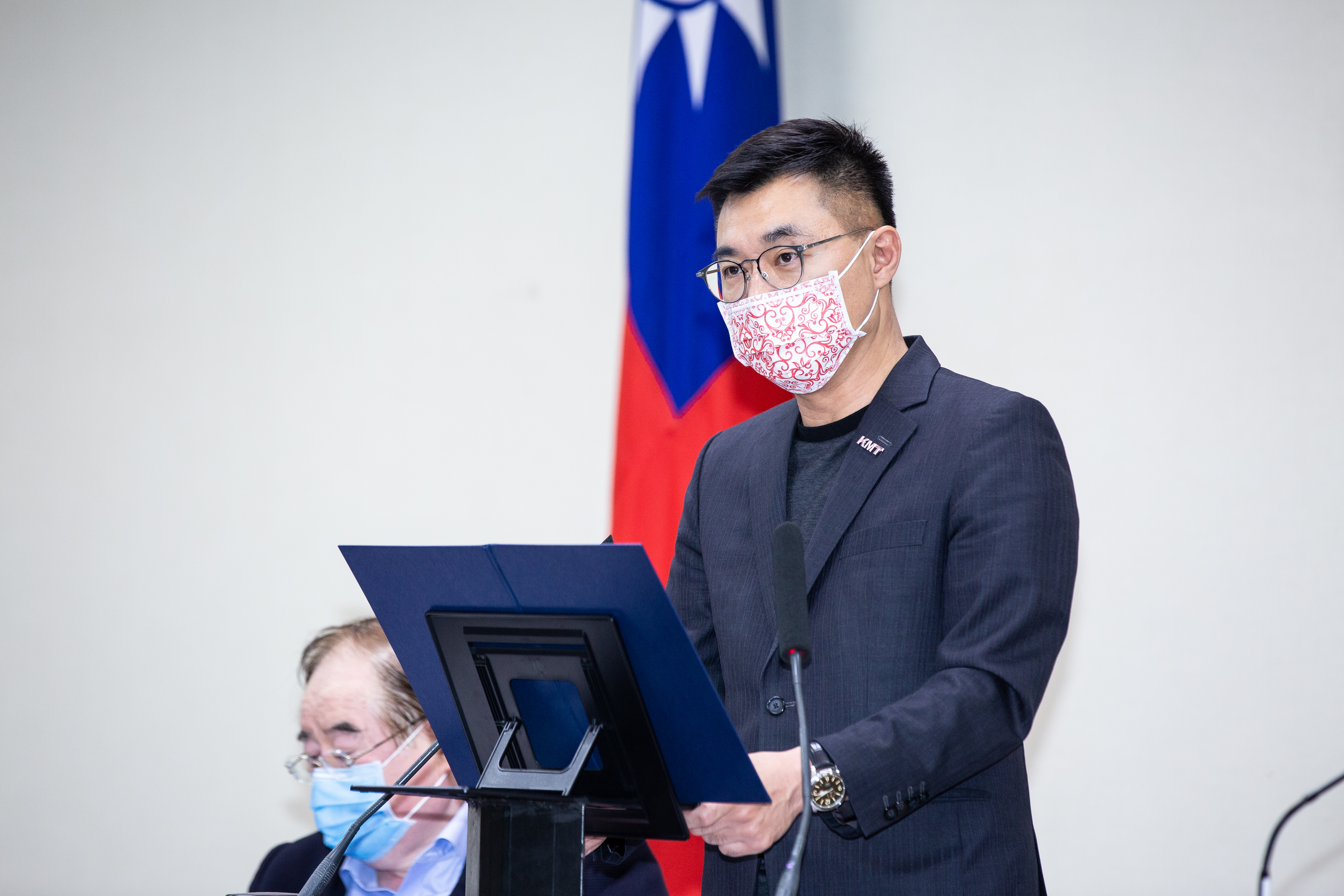 江啟臣宣布國民黨與4執政縣市聯合採購500萬劑BNT，已提出申請盼中央儘速完成行政程序。（本刊資料照）