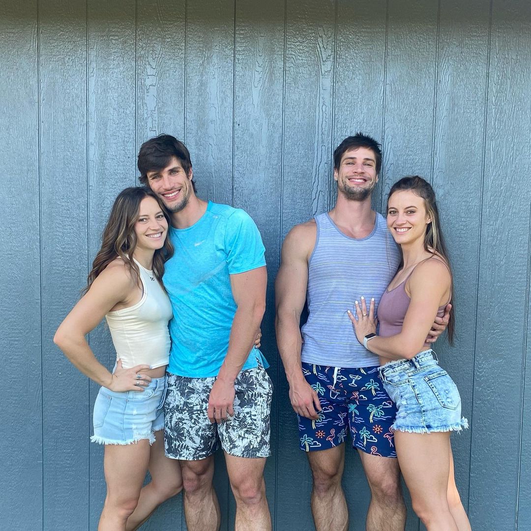 雙胞胎同時愛上另一對雙胞胎。（翻攝自雙胞胎姐妹IG）