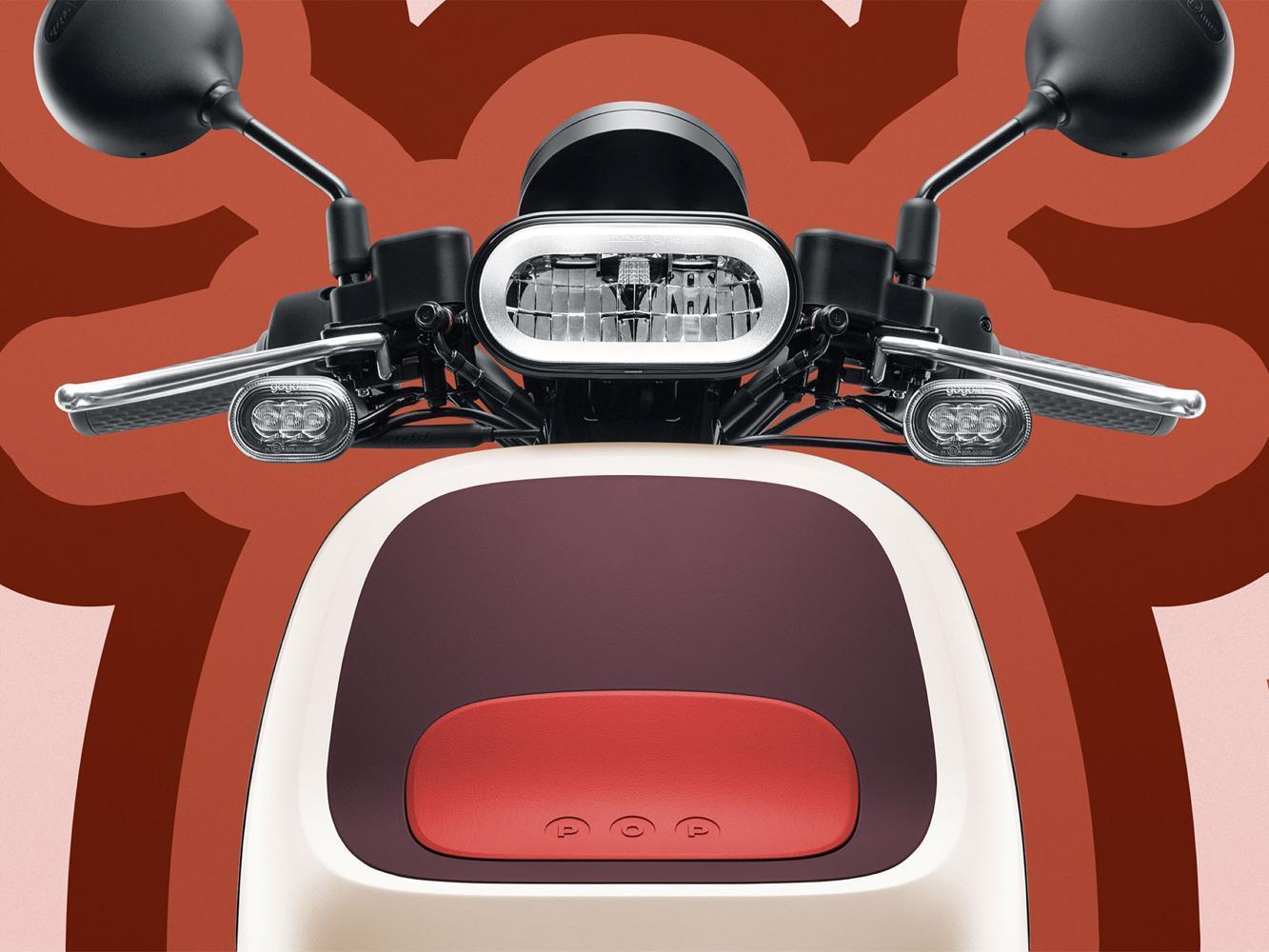 Gogoro VIVA XL 配備超亮全時頭燈，由德國照明大廠歐司朗 OSRAM 生產的高亮度 LED，保障車主的視野與行車安全。