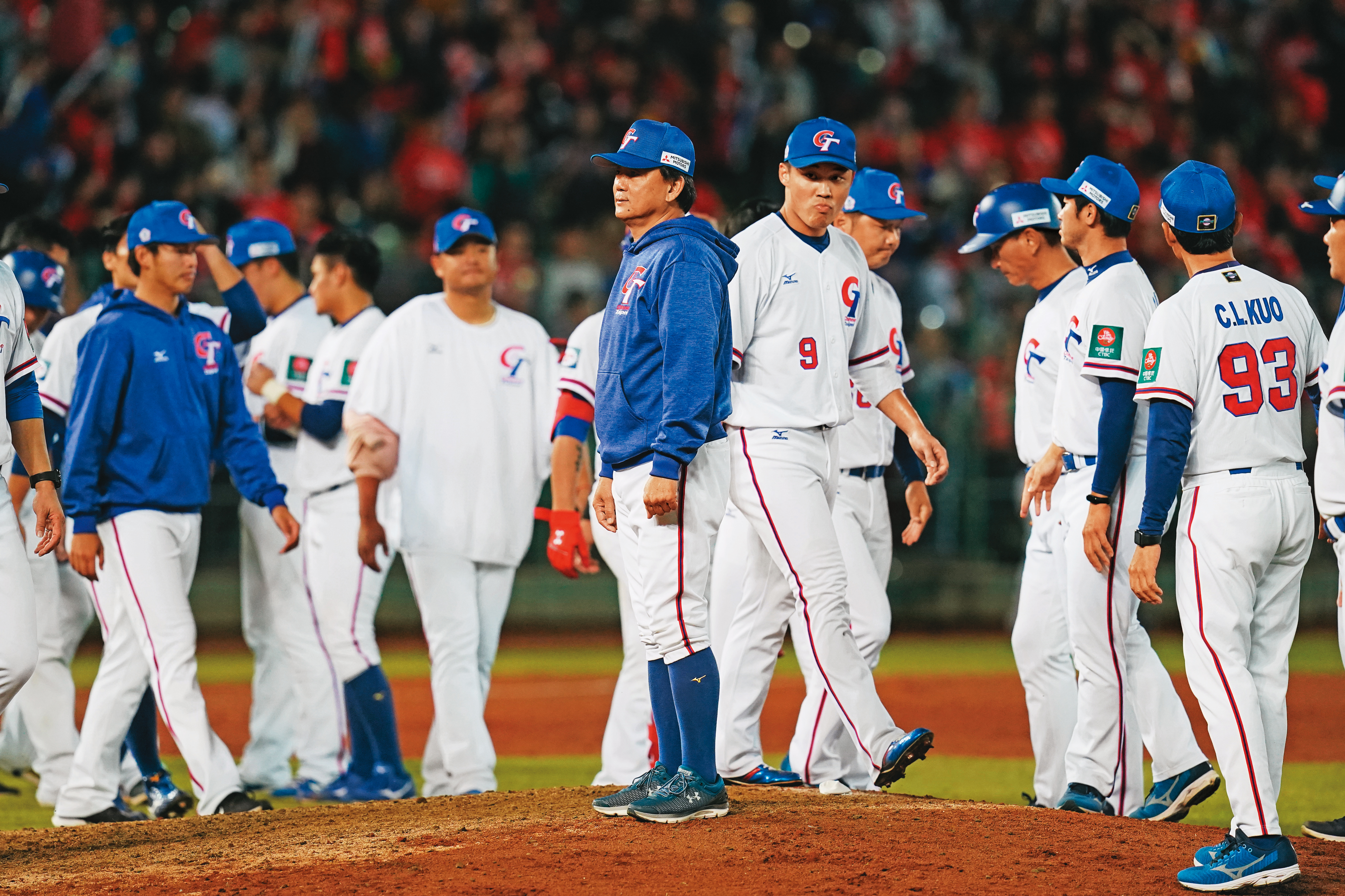 「台灣國球」的棒球，原本有機會藉五搶一取得最後一張門票，卻因疫情打亂而缺席。