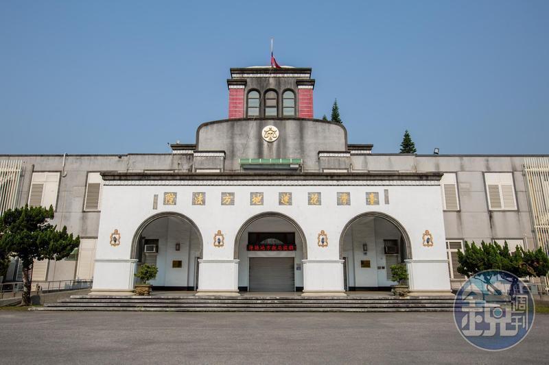 花蓮地院法官認為他犯行重大仍有逃亡風險，自本月21日起延押李義祥2個月。（本刊資料照）