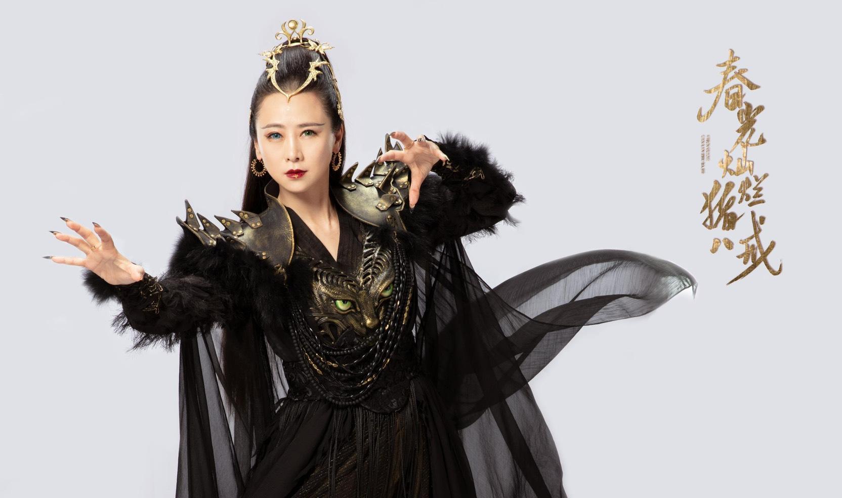 翁虹過去14個月拍戲數量創新高。這是她在電影《春光燦爛豬八戒》中的造型。(翁虹提供)