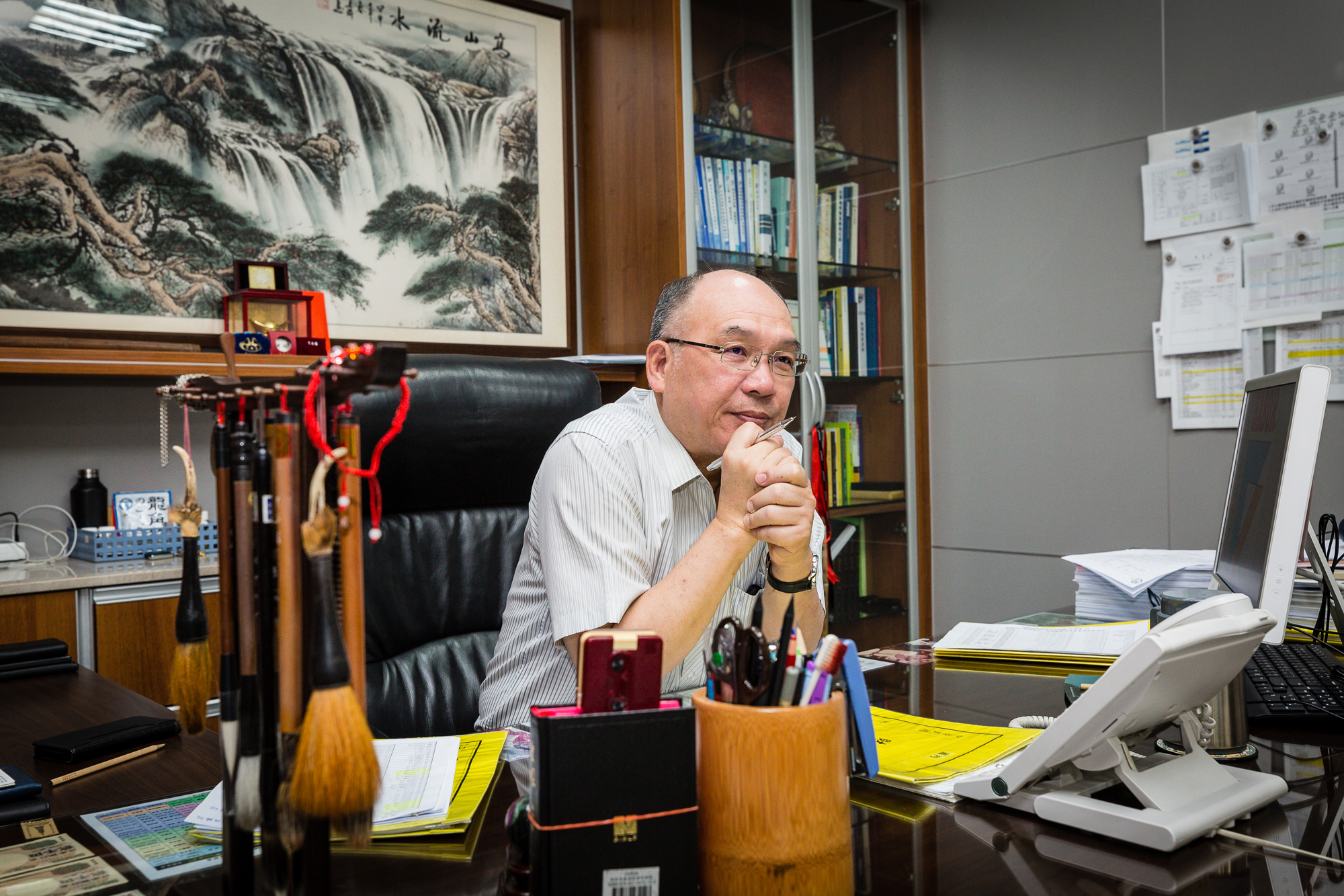 許文憲潔癖嚴重，不菸不酒，談生意也不愛到KTV等地方應酬。